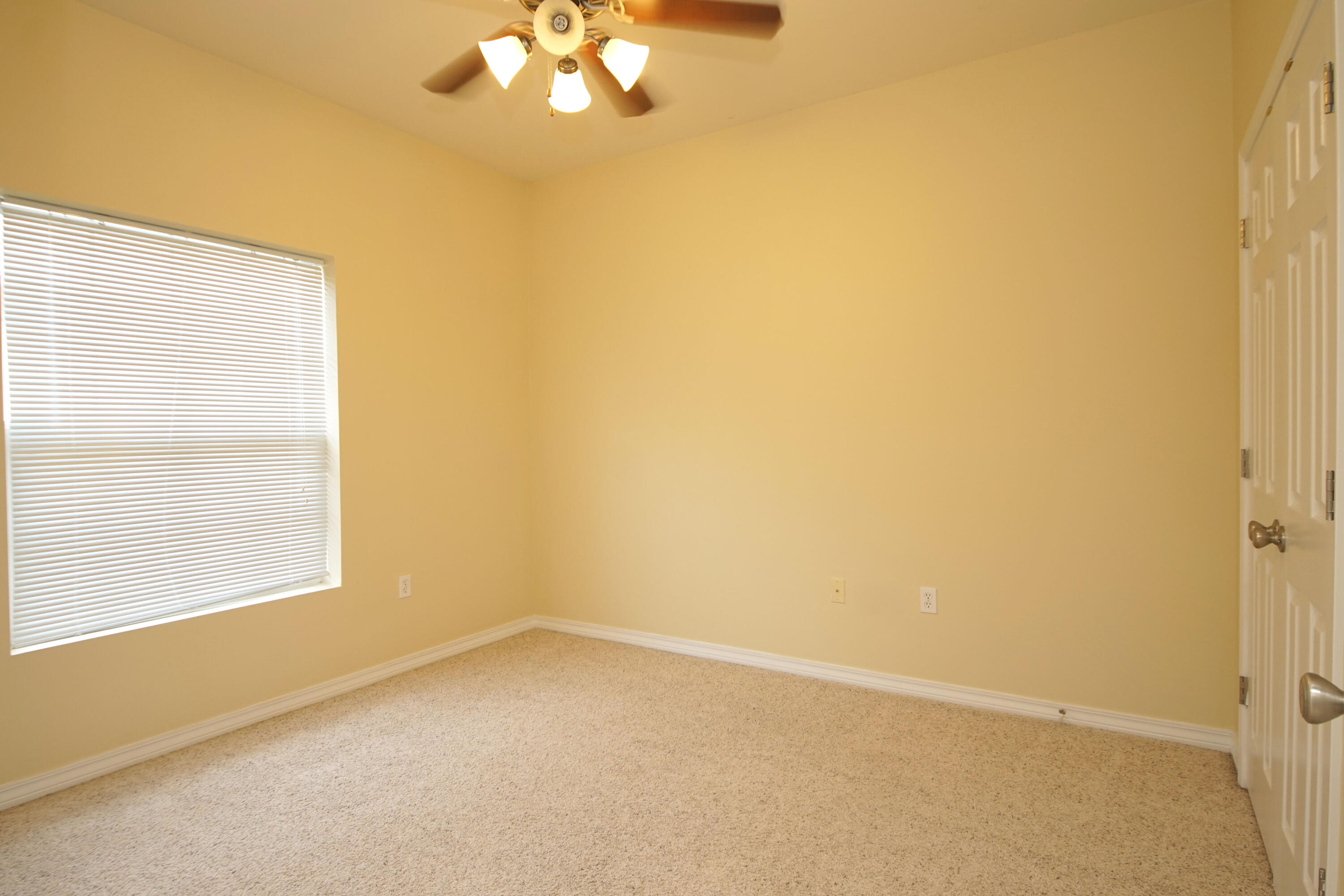 MERIDIAN SQUARE TOWNHOMES - Residential