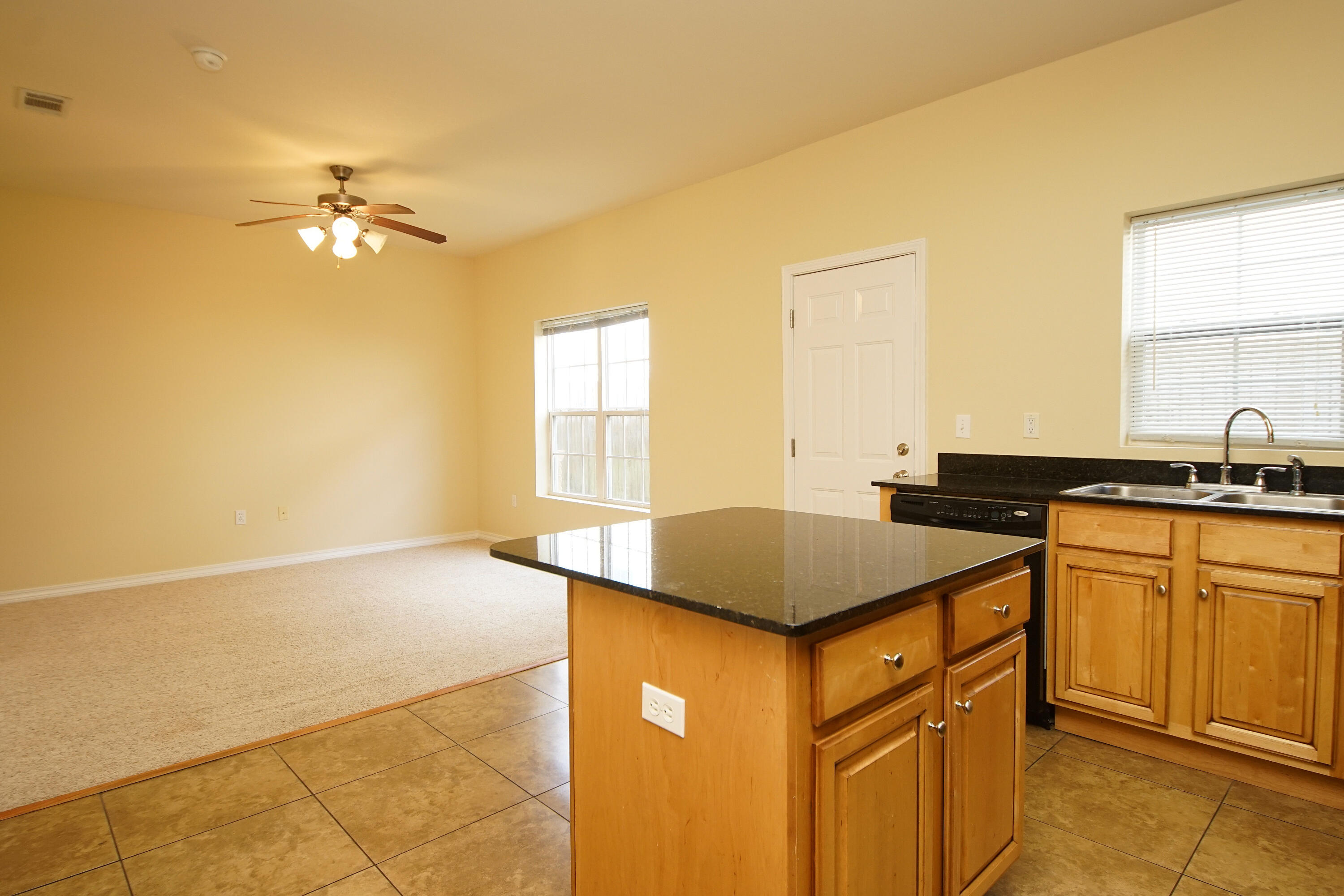 MERIDIAN SQUARE TOWNHOMES - Residential