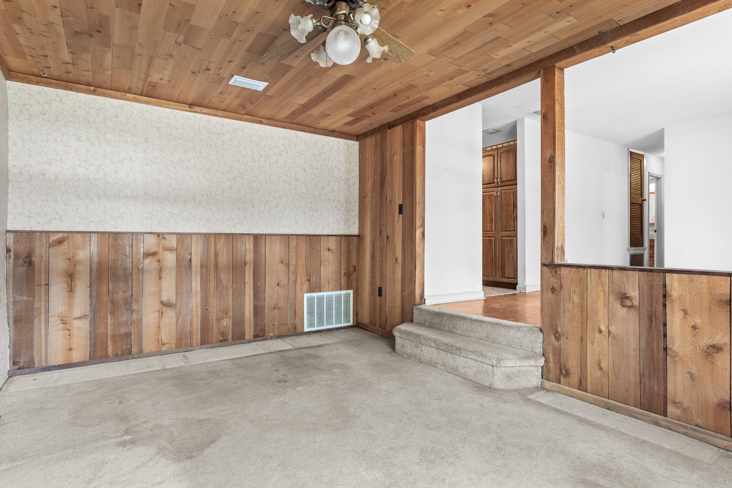 VALPARISO PLAT #15 - Residential