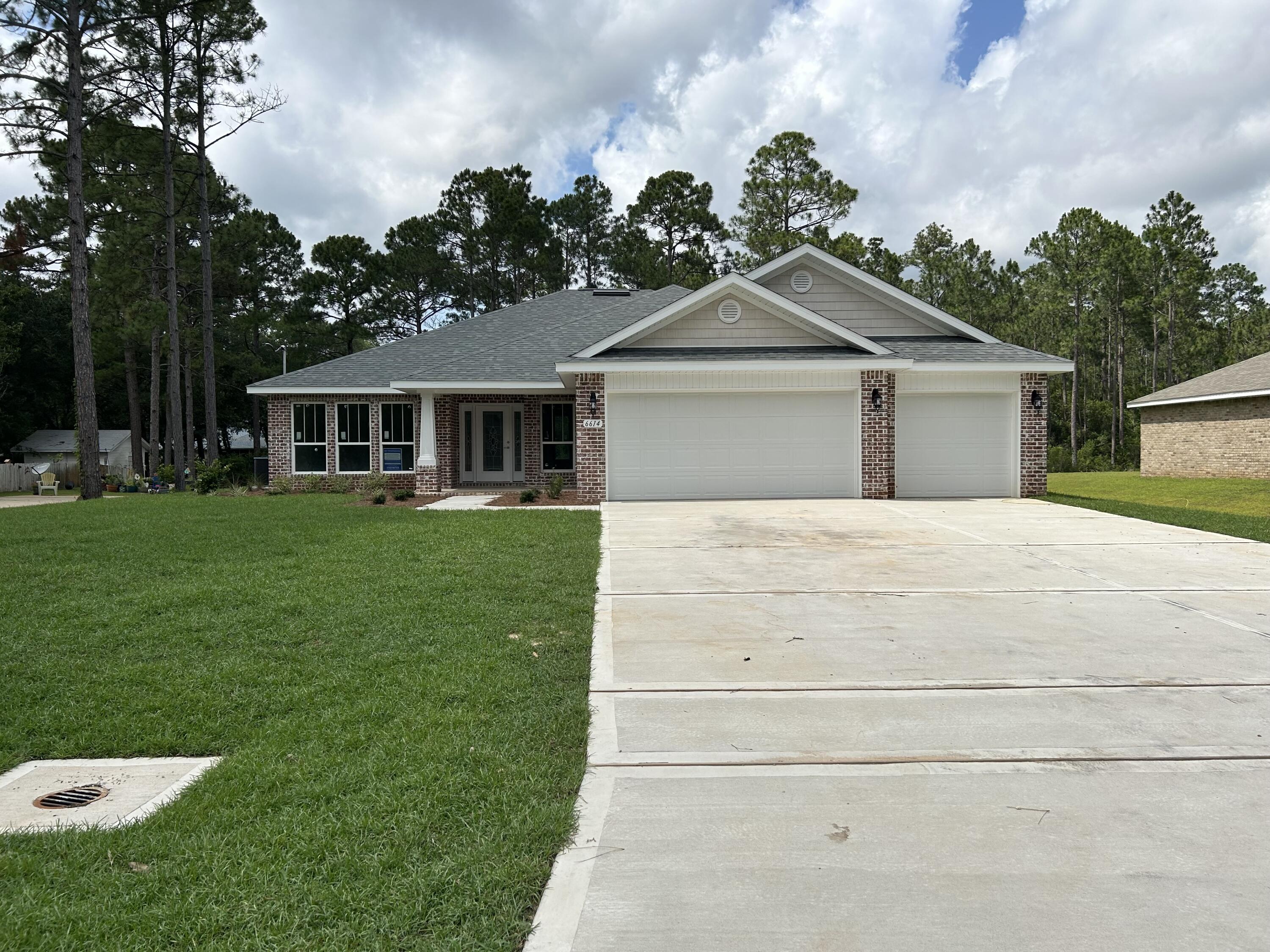 HOLLEY BY THE SEA - Residential