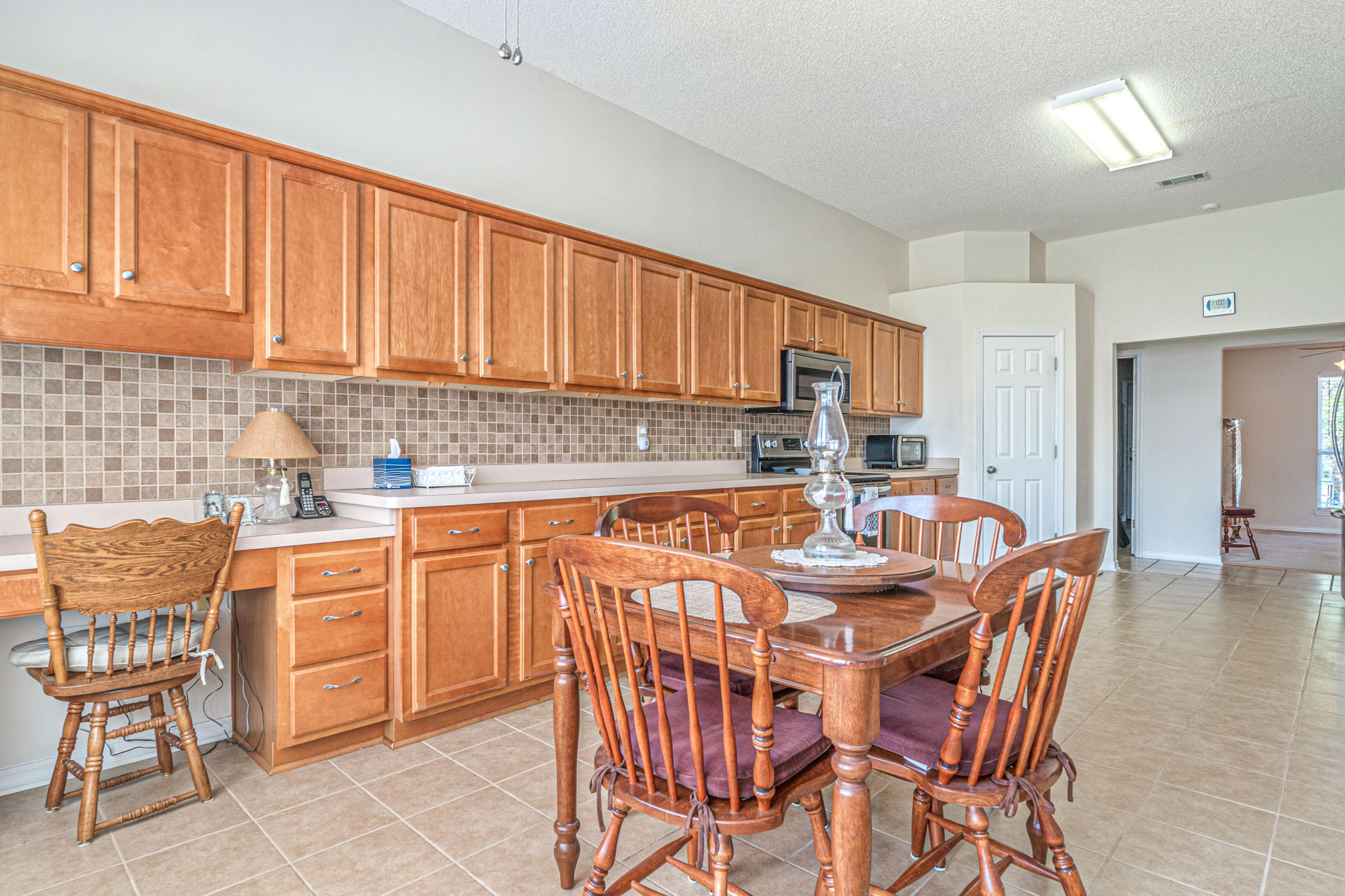 BROOKE ESTATES PH I - Residential