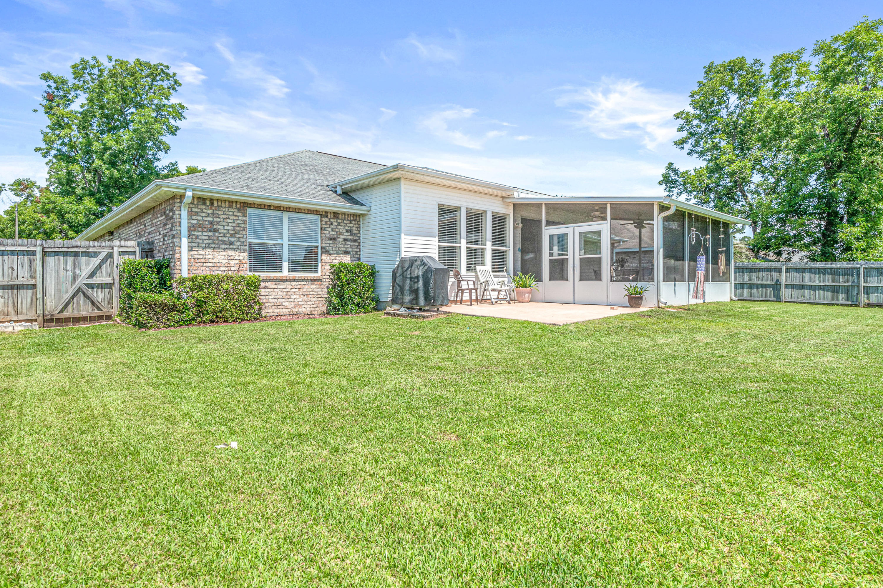 BROOKE ESTATES PH I - Residential