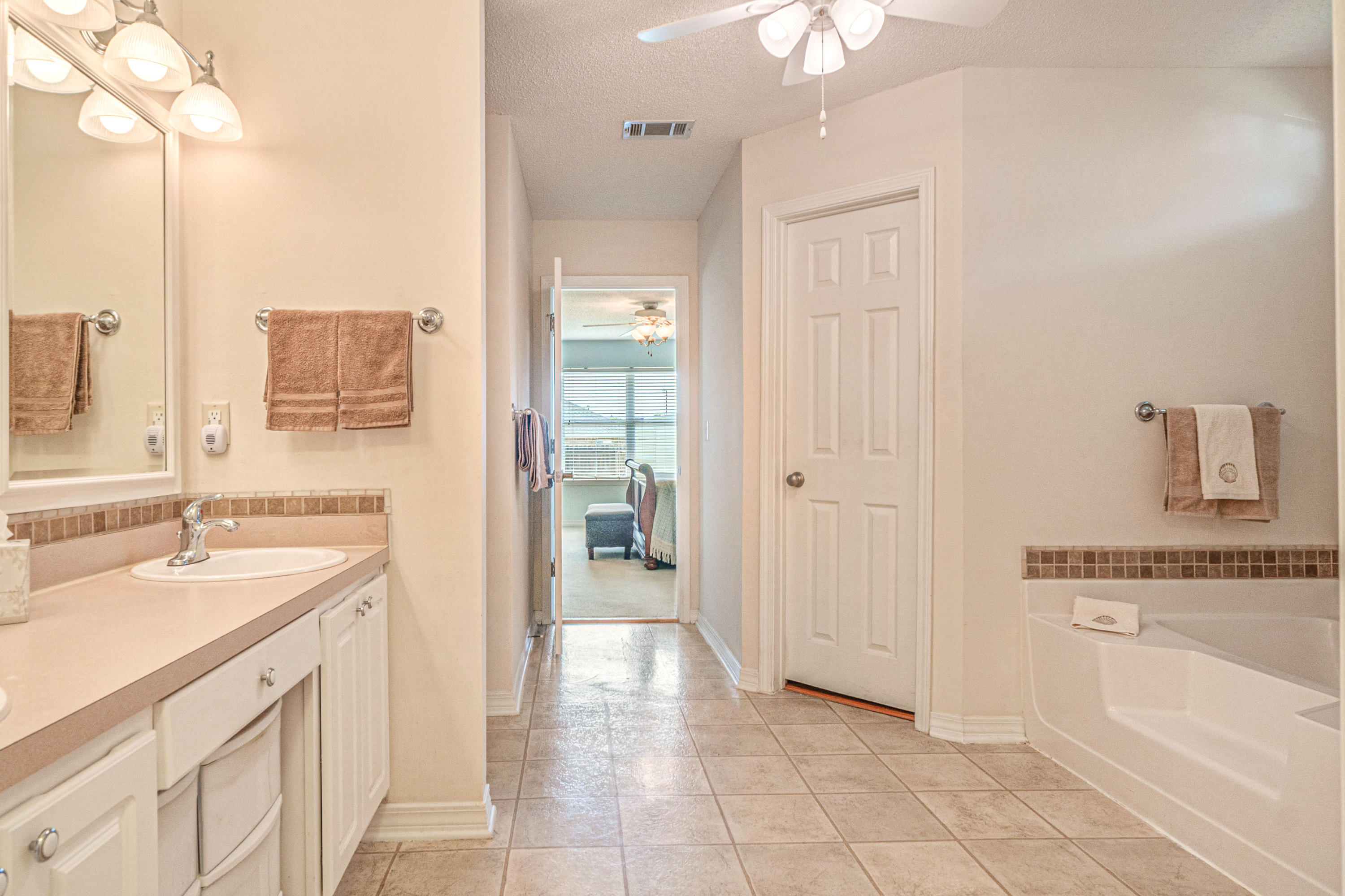 BROOKE ESTATES PH I - Residential