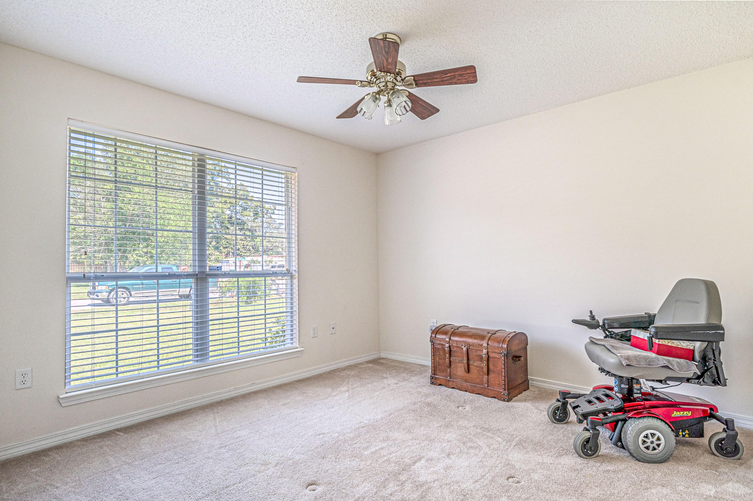 BROOKE ESTATES PH I - Residential
