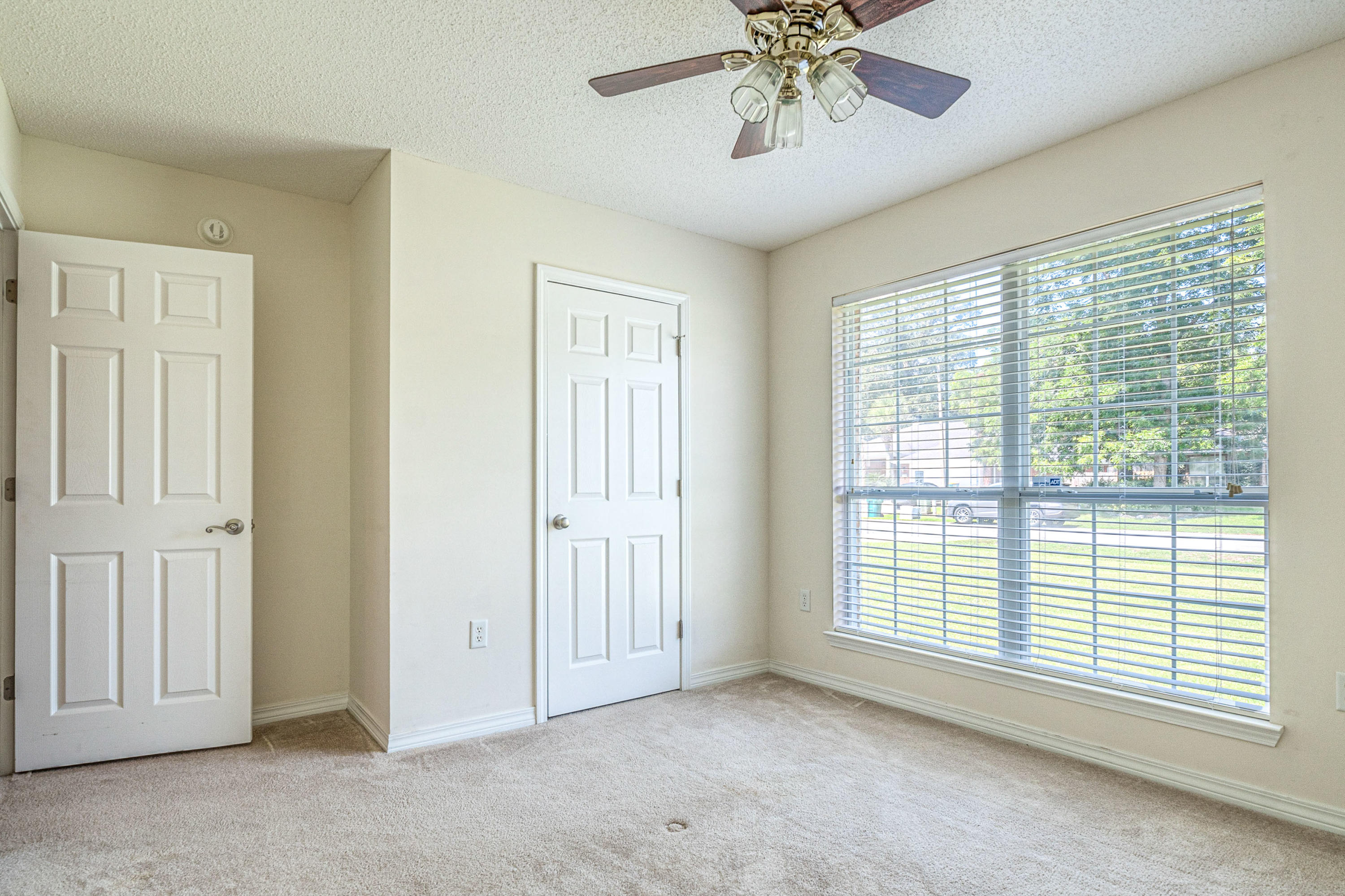 BROOKE ESTATES PH I - Residential