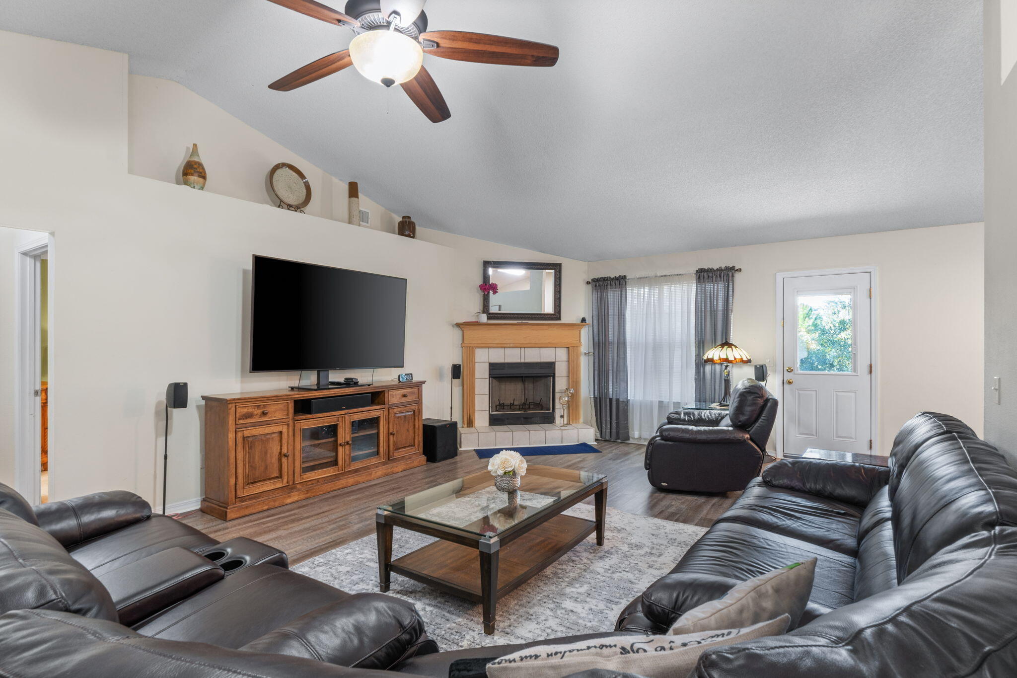 ESTATES AT MARCUS LAKE - Residential