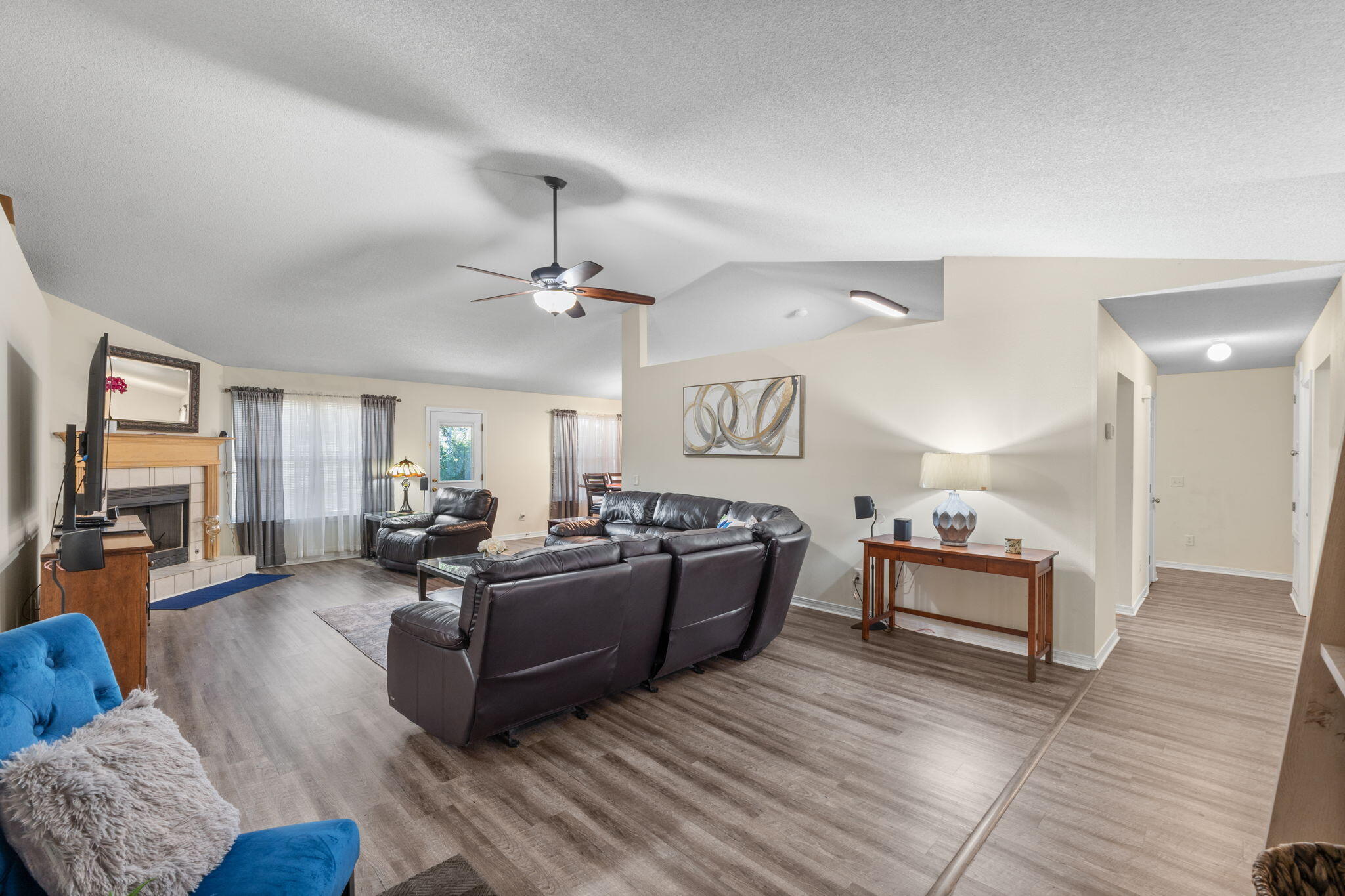 ESTATES AT MARCUS LAKE - Residential