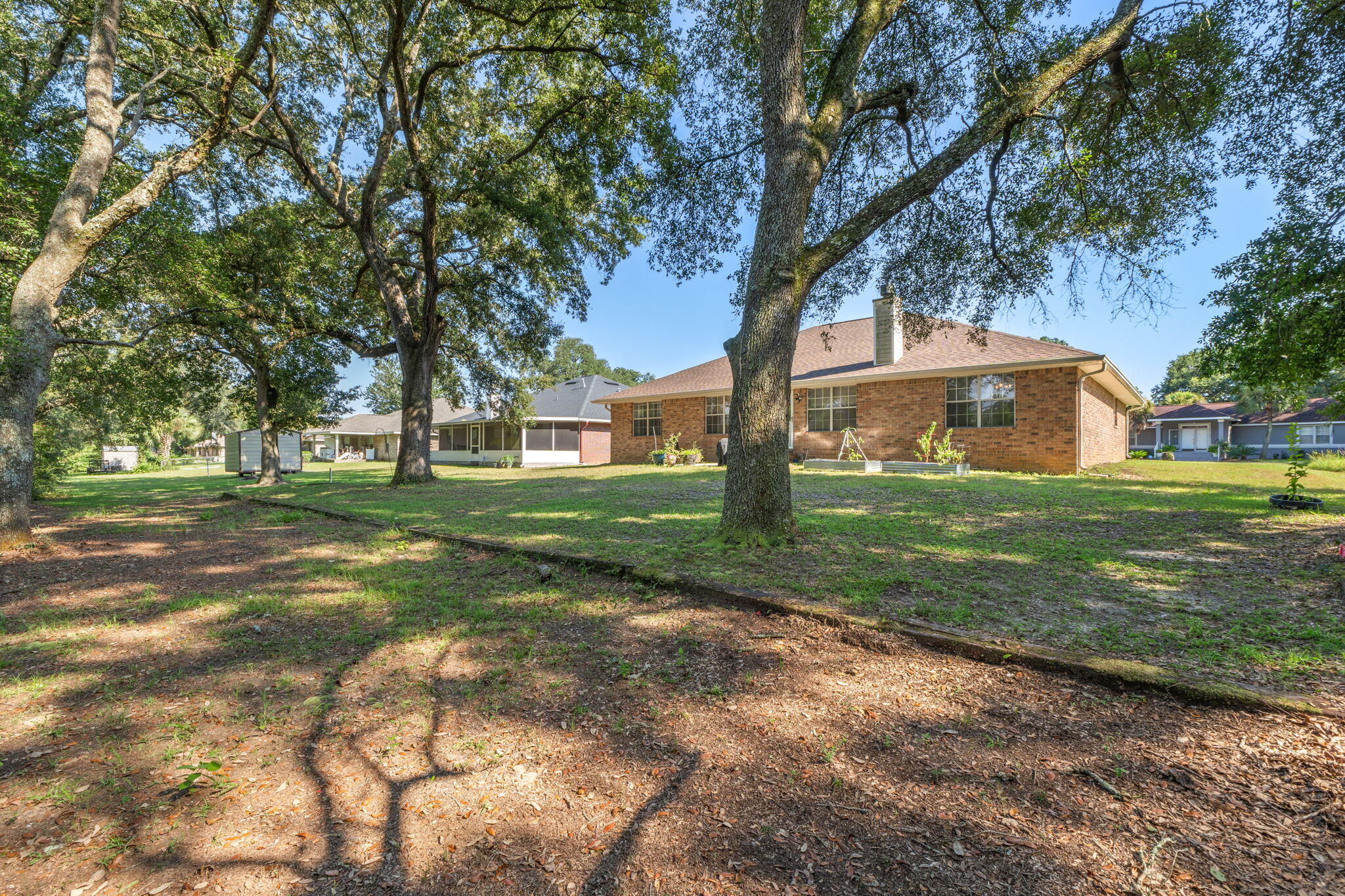 ESTATES AT MARCUS LAKE - Residential