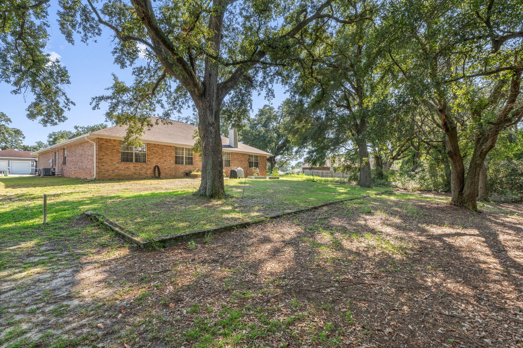 ESTATES AT MARCUS LAKE - Residential