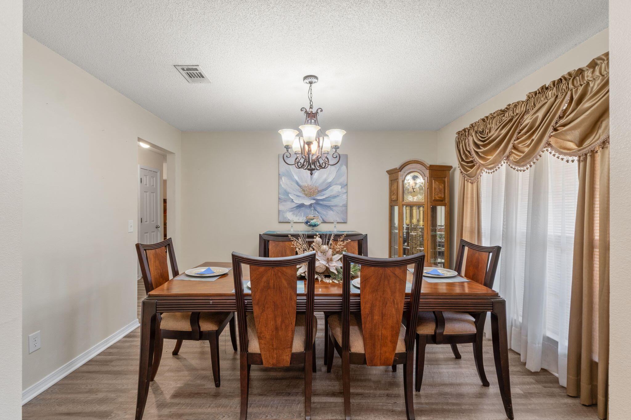 ESTATES AT MARCUS LAKE - Residential