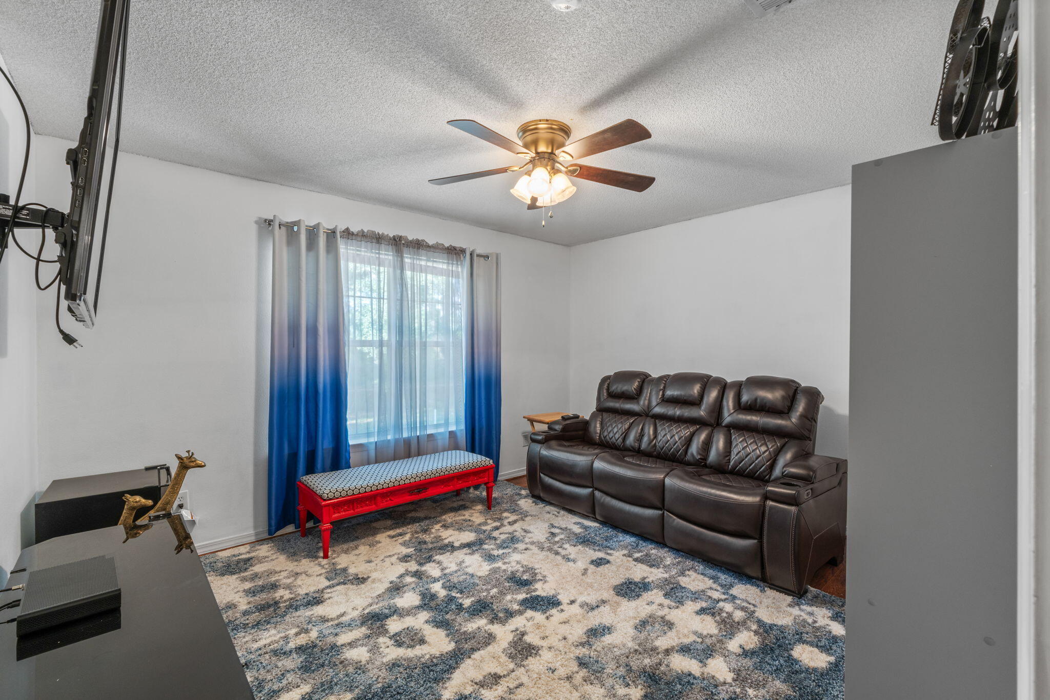 ESTATES AT MARCUS LAKE - Residential