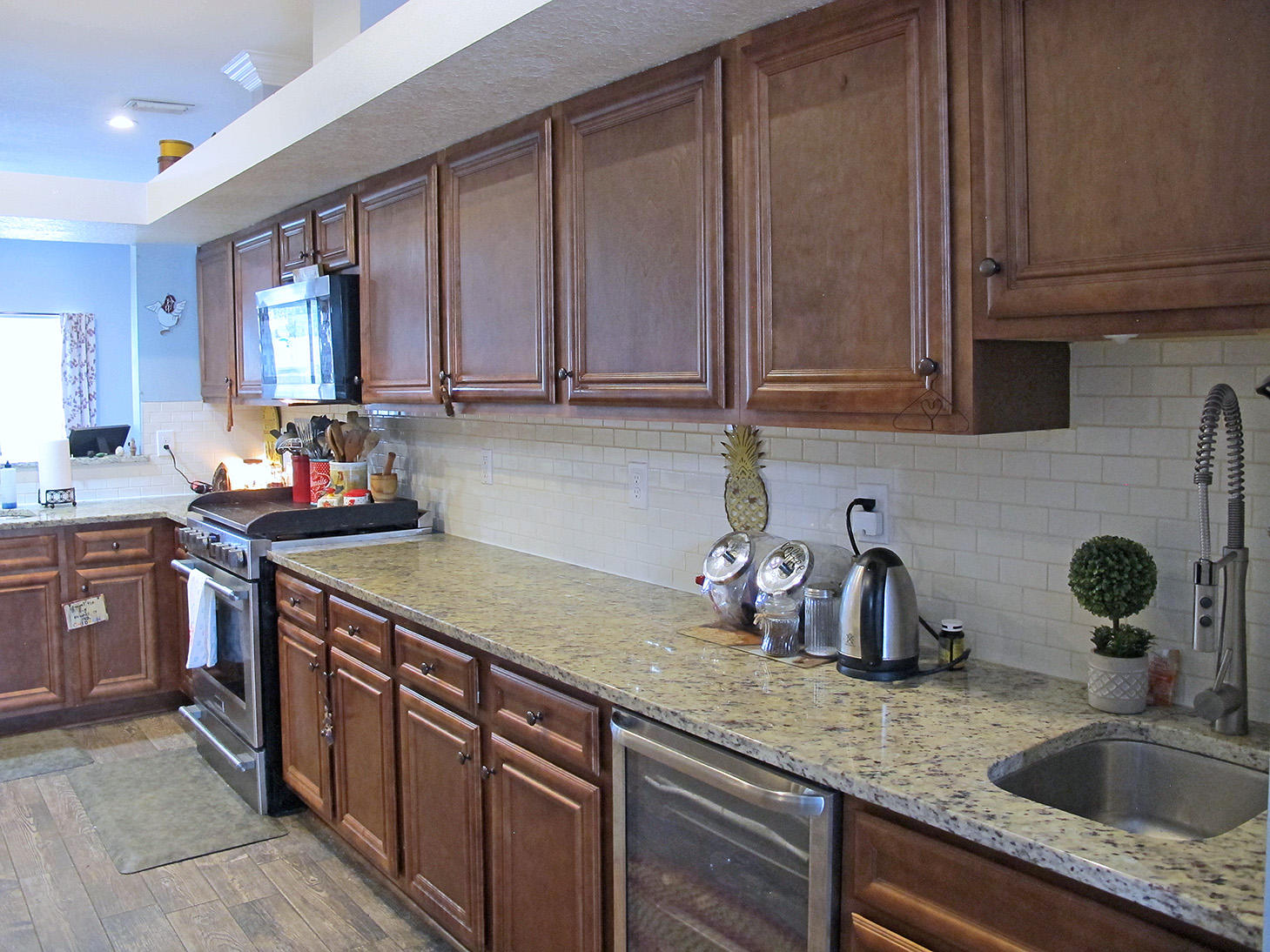 ELLIOTTS POINT 8TH ADDN - Residential