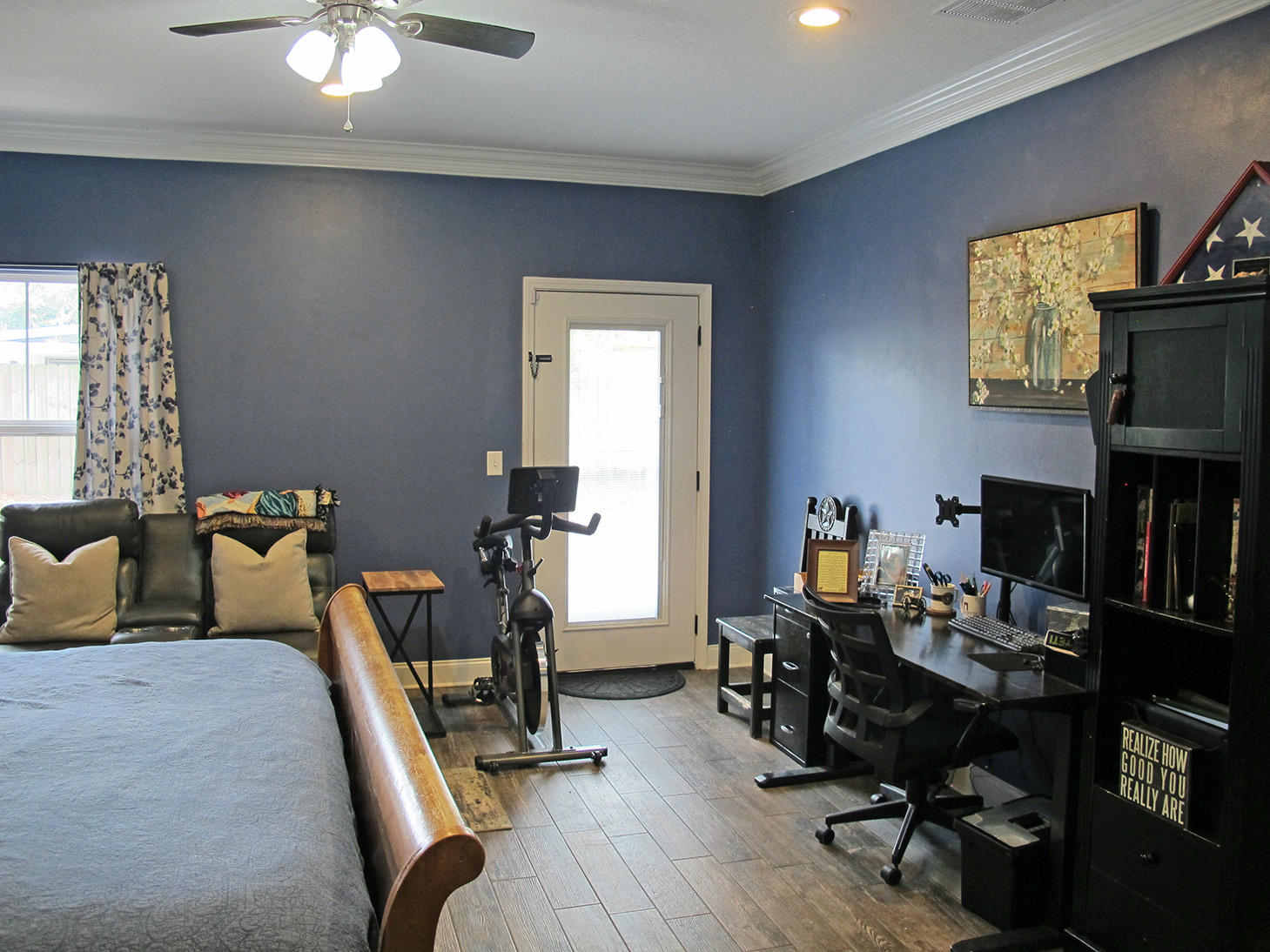 ELLIOTTS POINT 8TH ADDN - Residential