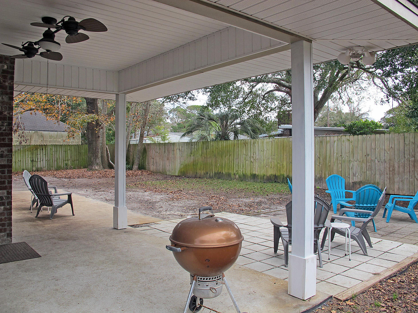 ELLIOTTS POINT 8TH ADDN - Residential