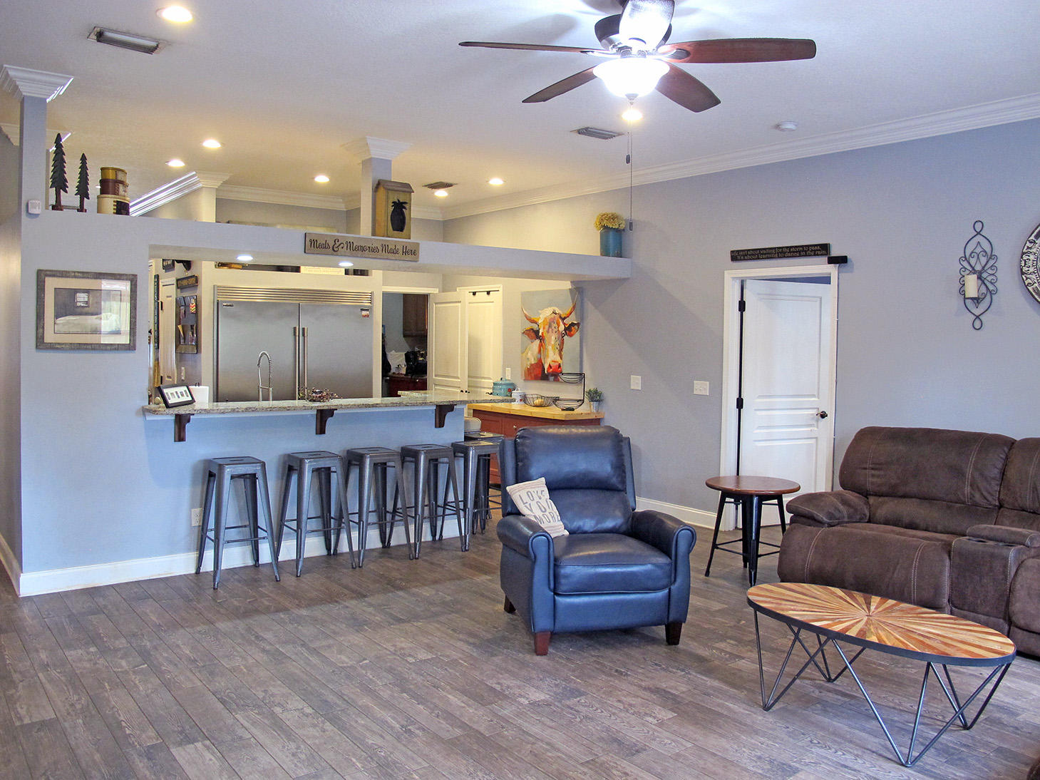 ELLIOTTS POINT 8TH ADDN - Residential