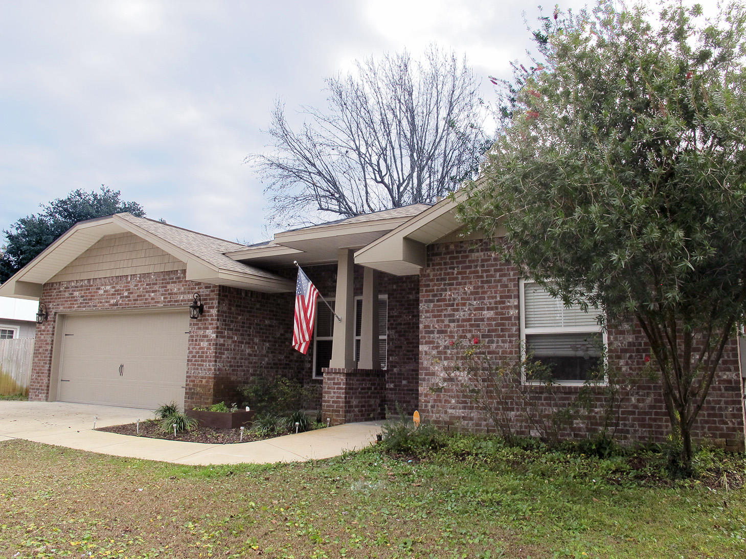 ELLIOTTS POINT 8TH ADDN - Residential