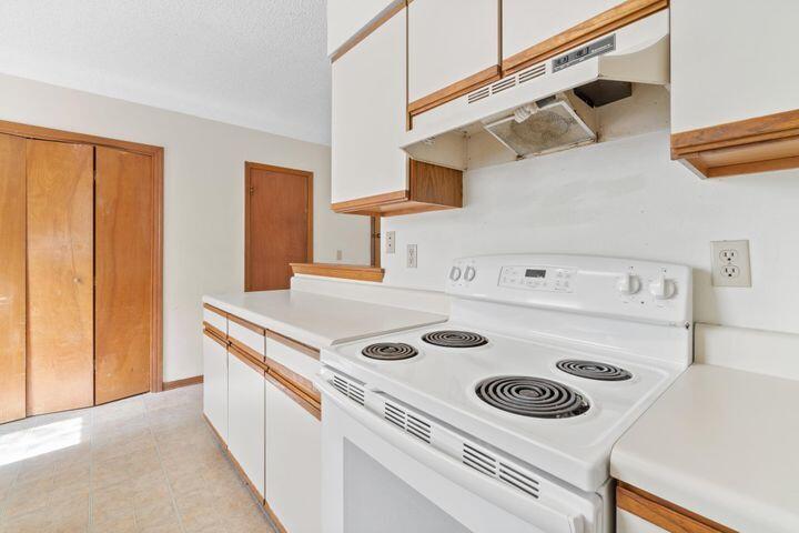 CARMEL VILLAGE T/H - Residential