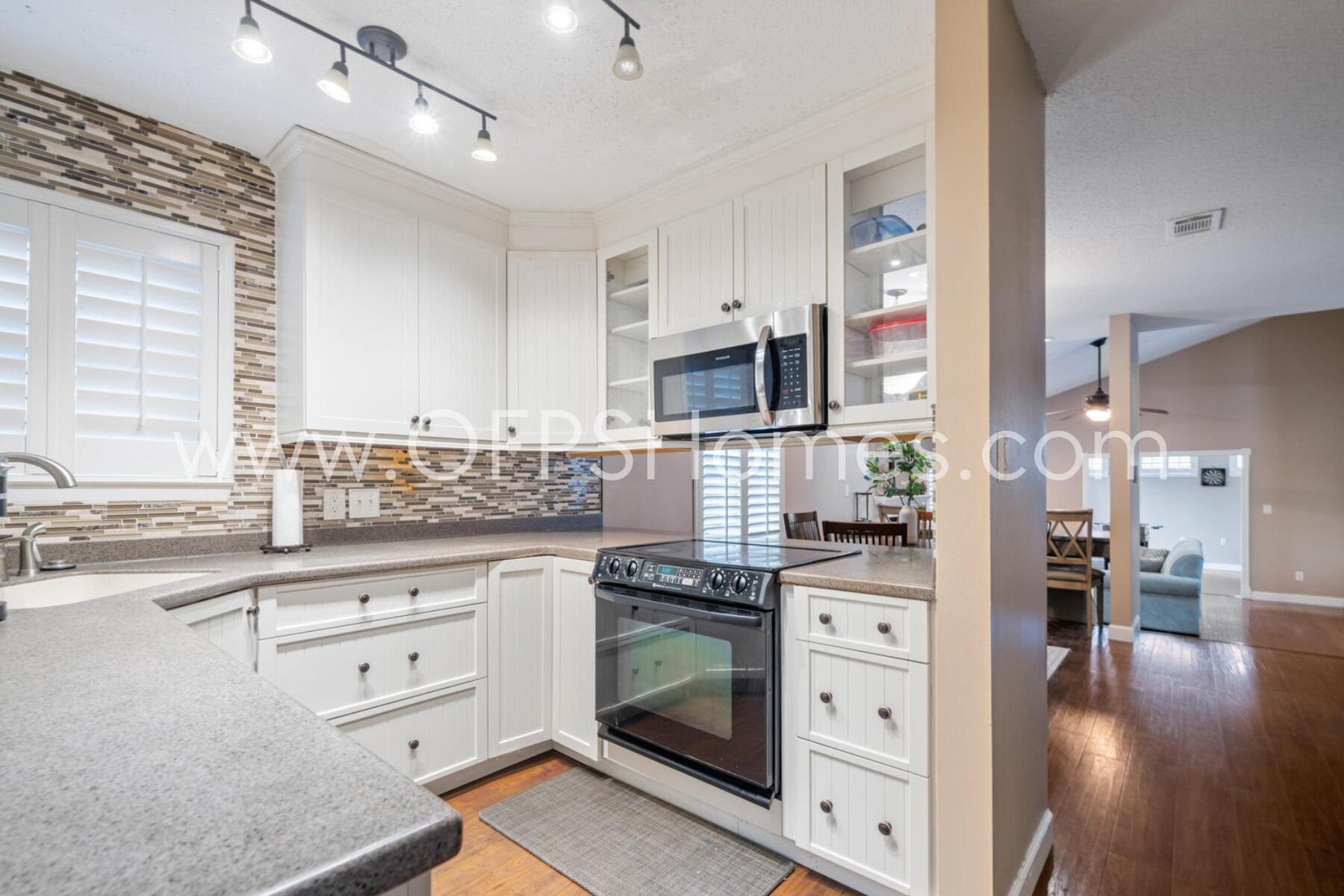 TIMBERLAKE ESTATES - Residential Lease