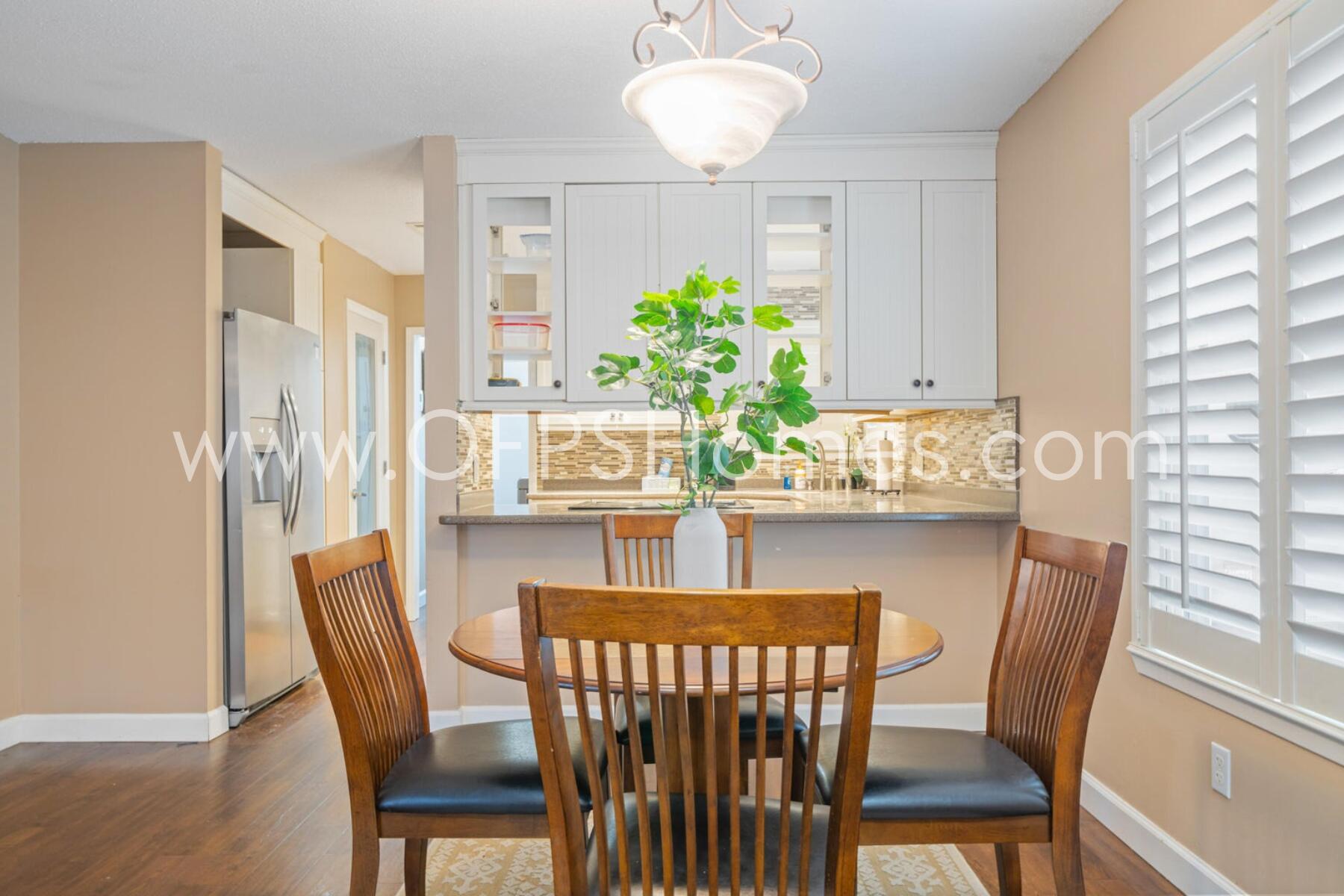TIMBERLAKE ESTATES - Residential Lease