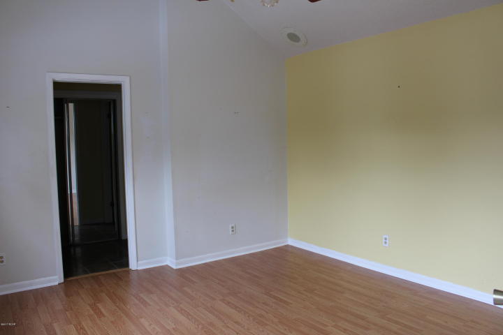 HATCHEE SHORES - Residential