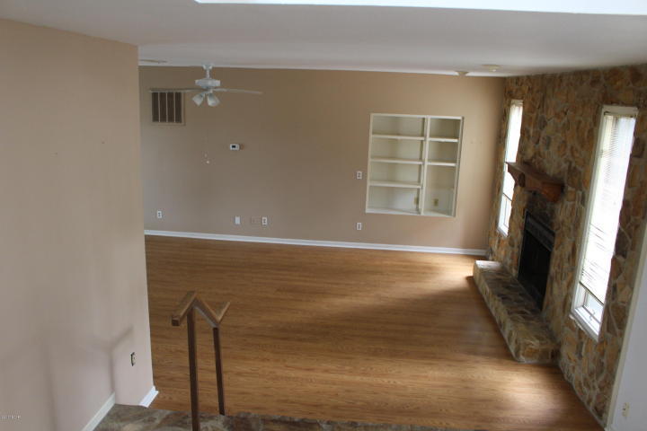 HATCHEE SHORES - Residential