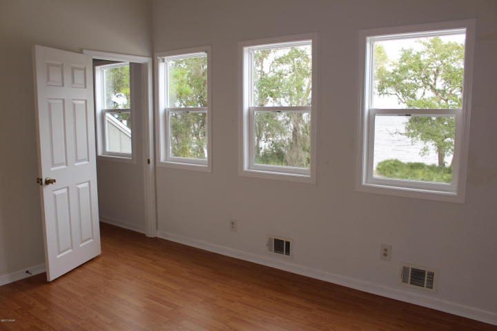 HATCHEE SHORES - Residential