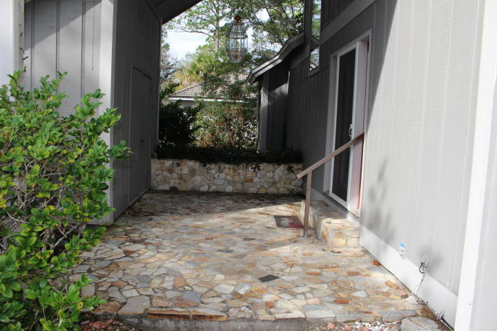 HATCHEE SHORES - Residential