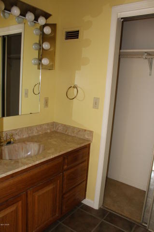 HATCHEE SHORES - Residential