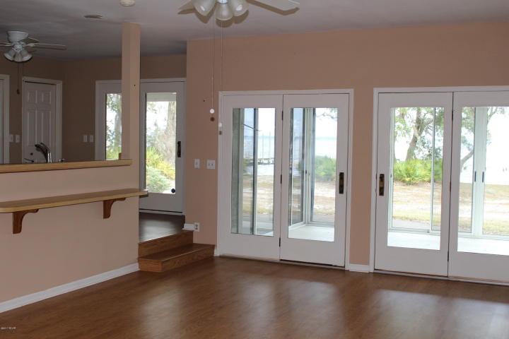 HATCHEE SHORES - Residential