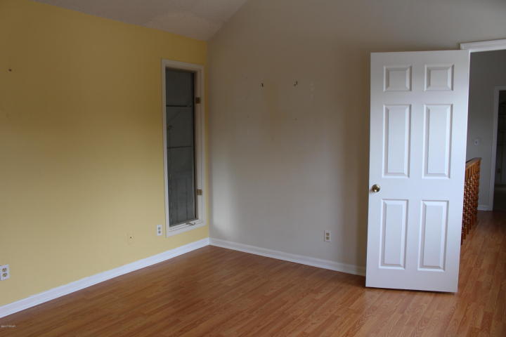 HATCHEE SHORES - Residential