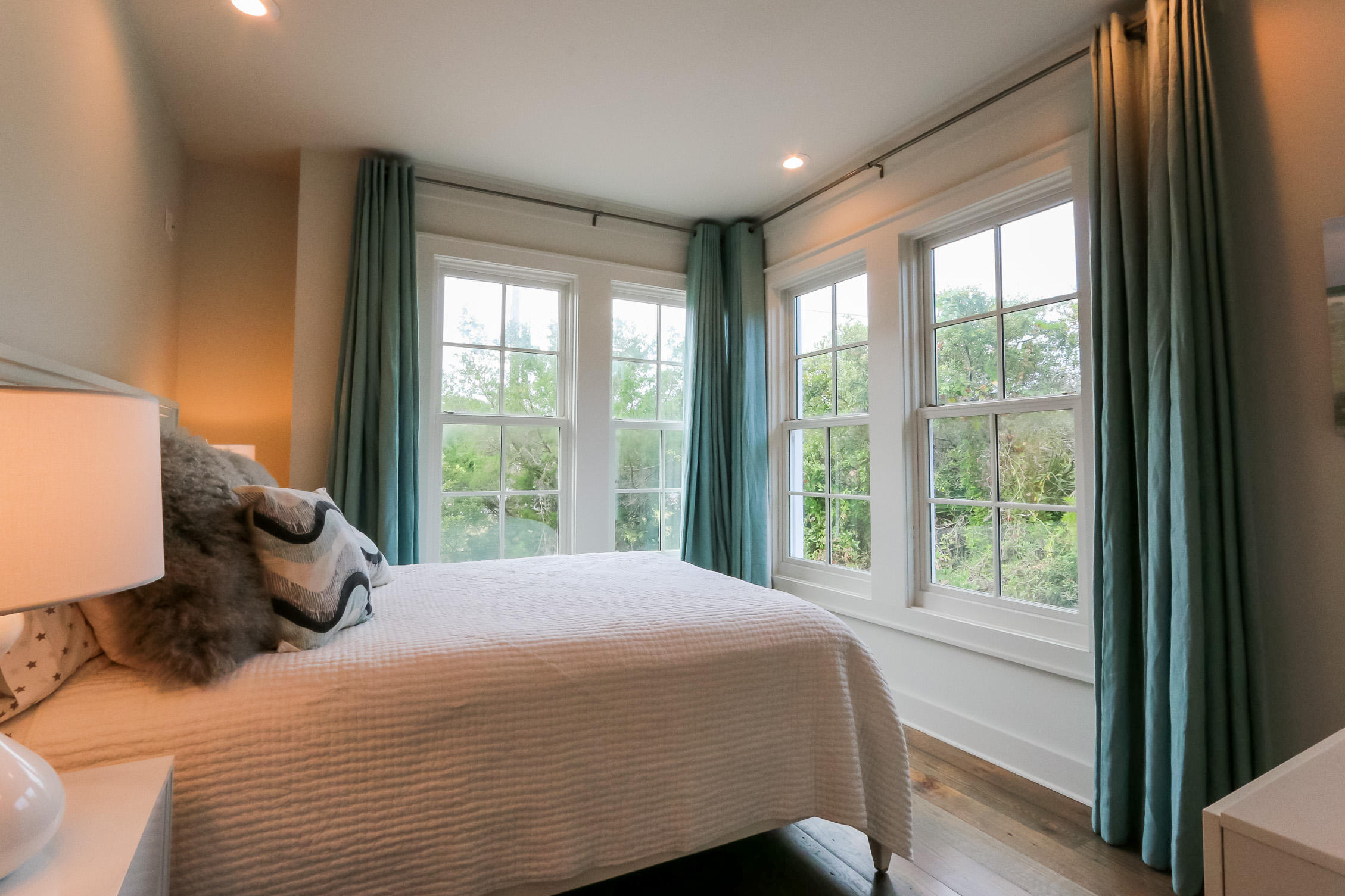 SEANEST VILLAGE - Residential