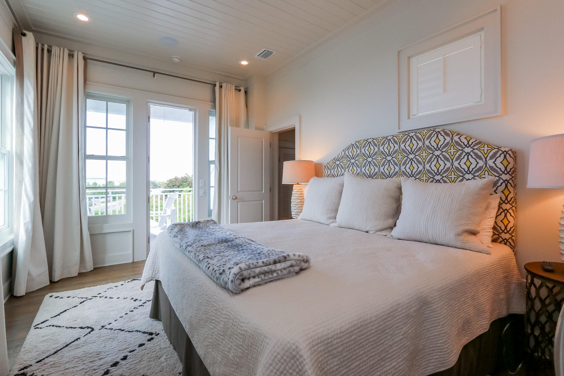 SEANEST VILLAGE - Residential