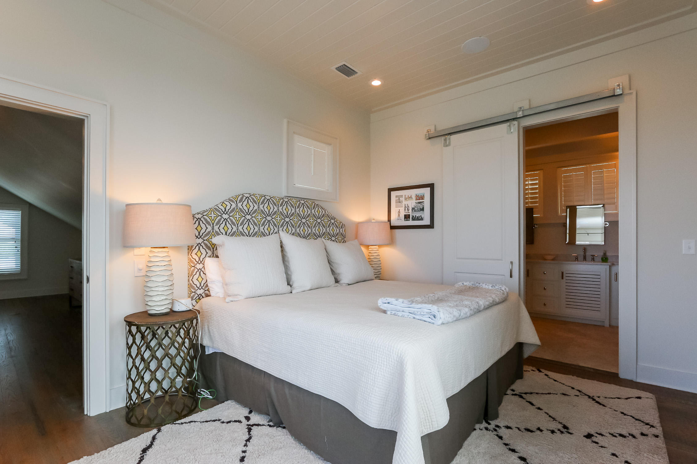 SEANEST VILLAGE - Residential