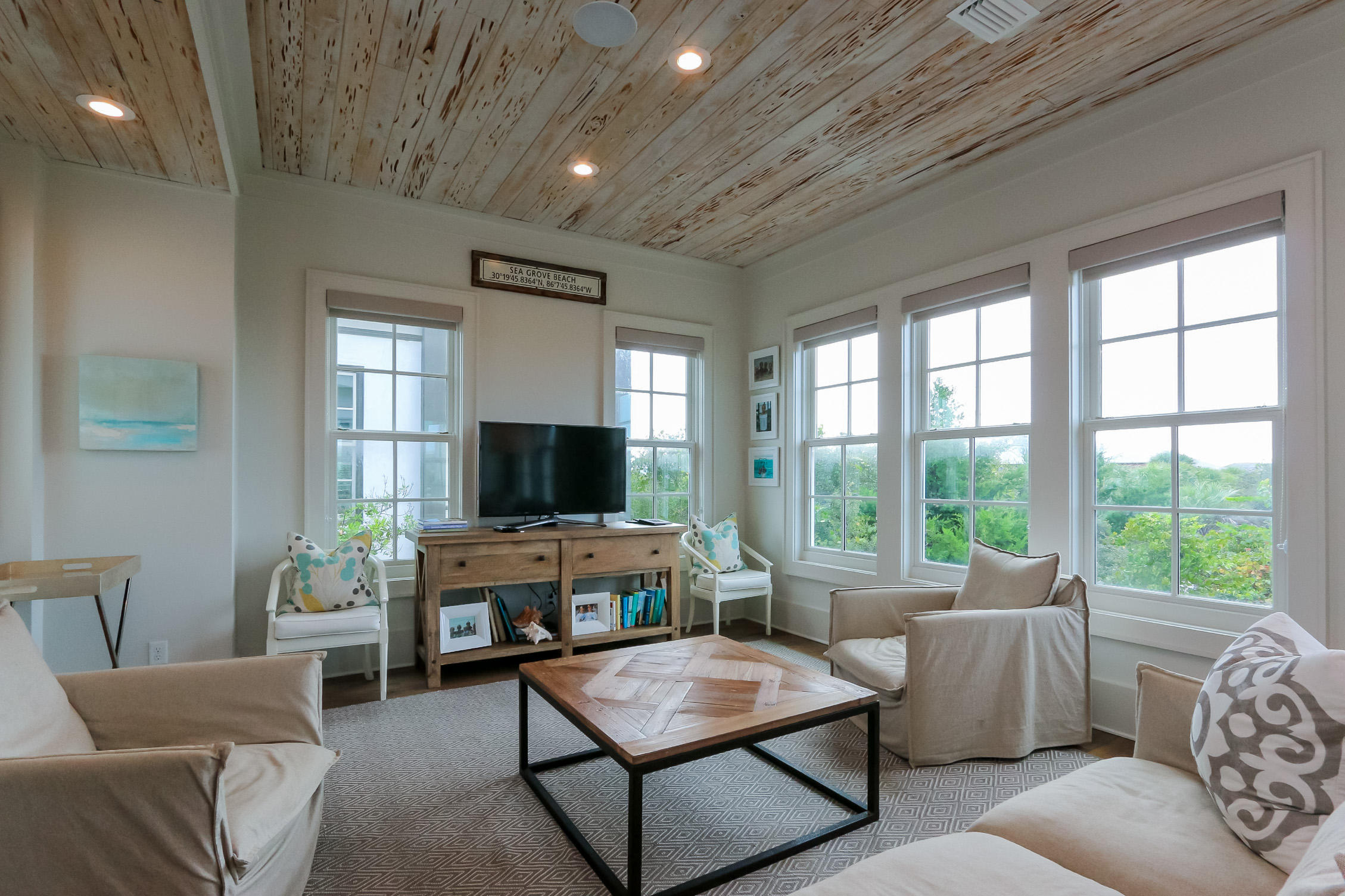 SEANEST VILLAGE - Residential