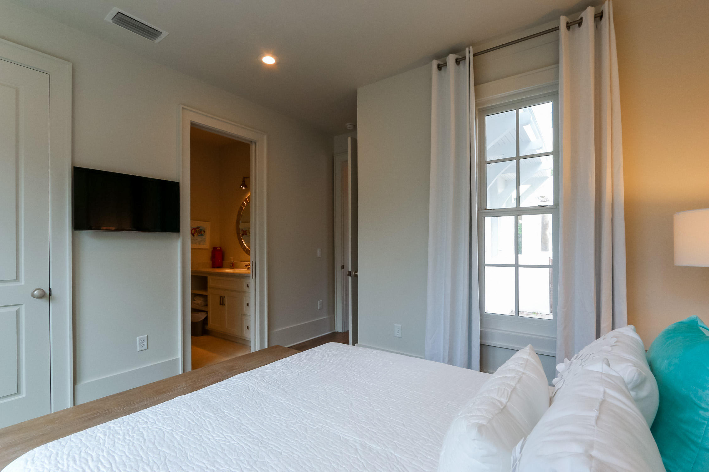 SEANEST VILLAGE - Residential