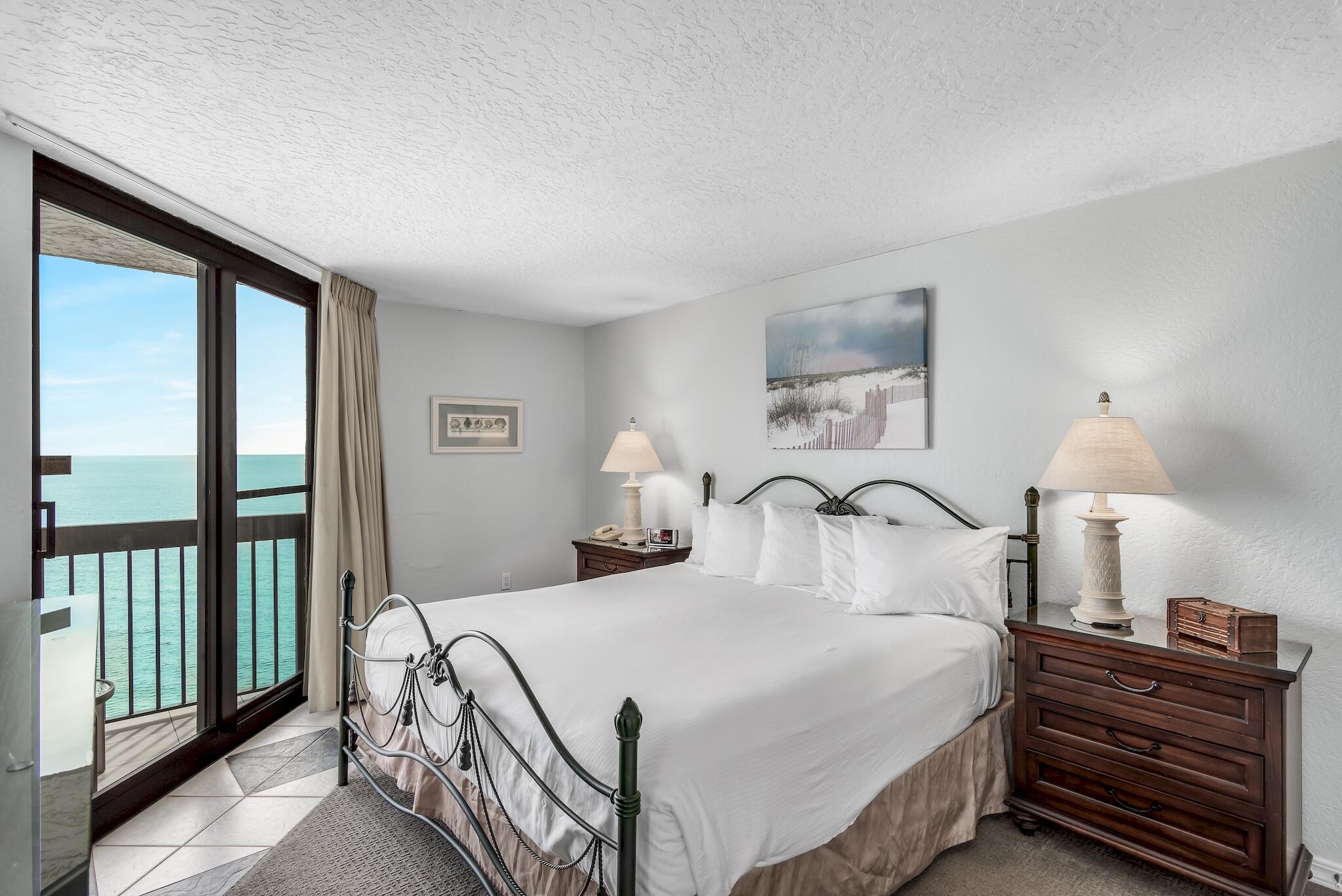 SUNDESTIN INTERNATIONAL CONDO - Residential
