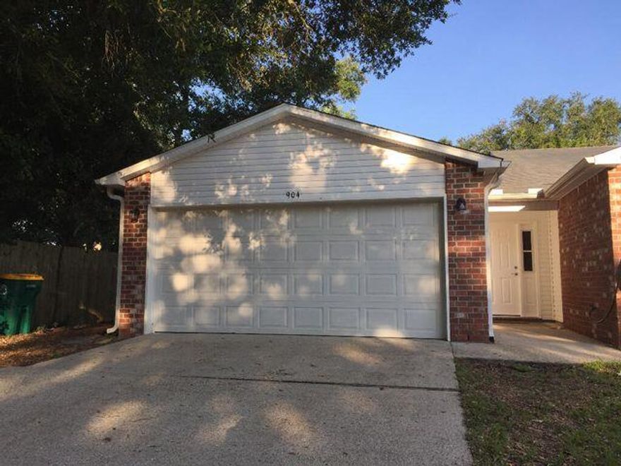This freshly renovated 2 Bedroom, 2 Bath SINGLE LEVEL Townhome is in an excellent location convenient to area shopping and Military Bases. It is unique with only 2 other Townhomes connected. Updates include a New Roof in 2019, New in 2020 are Stainless Steel Appliances, Granite Countertops, Kitchen Cabinets, Ceiling Fans and MORE!! It has fresh paint throughout and has a 2 car garage with automatic opener. The shade tree lined quite neighborhood is awesome and has many beautiful, newer custom brick homes.
All rooms are large and spacious!  More pictures to follow!  Available to see today with move in ready on the 1st of September.