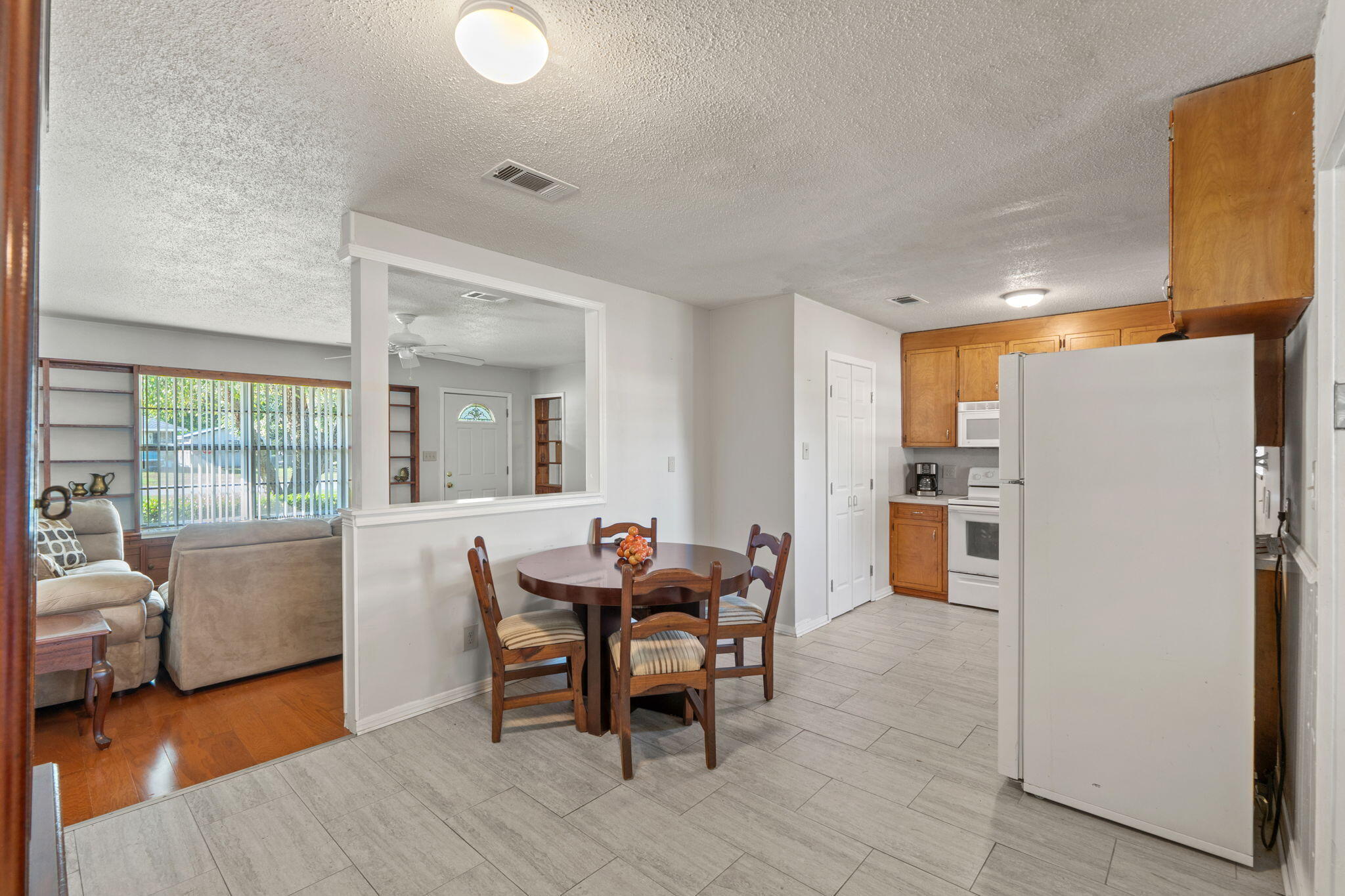 NO RECORDED SUBDIVISION - Residential