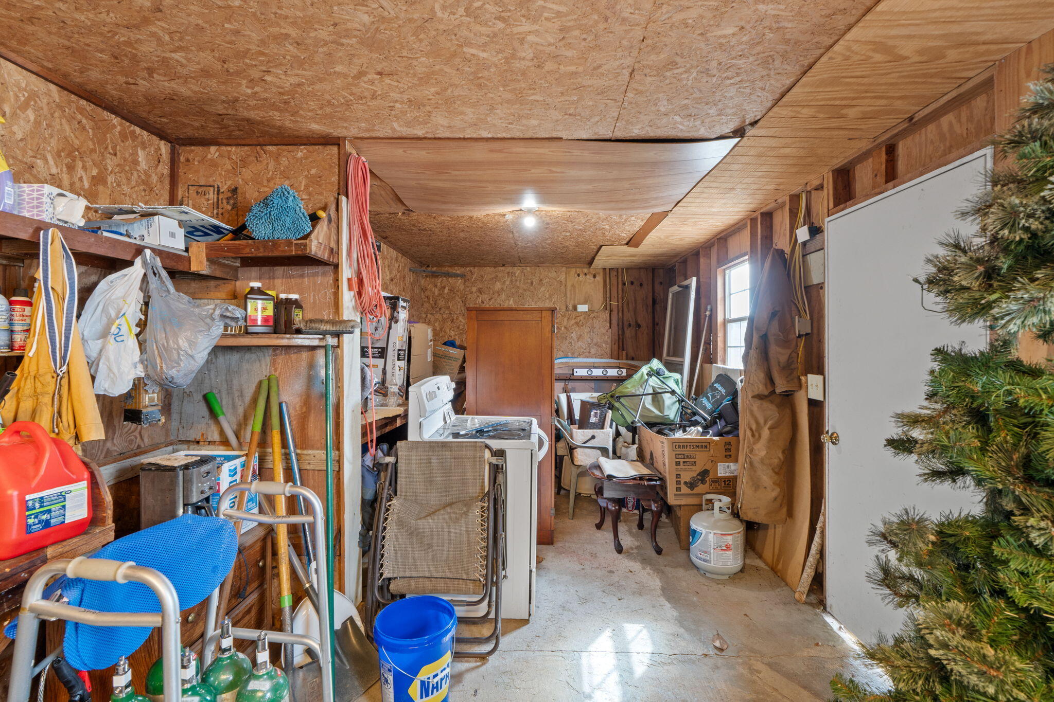 NO RECORDED SUBDIVISION - Residential