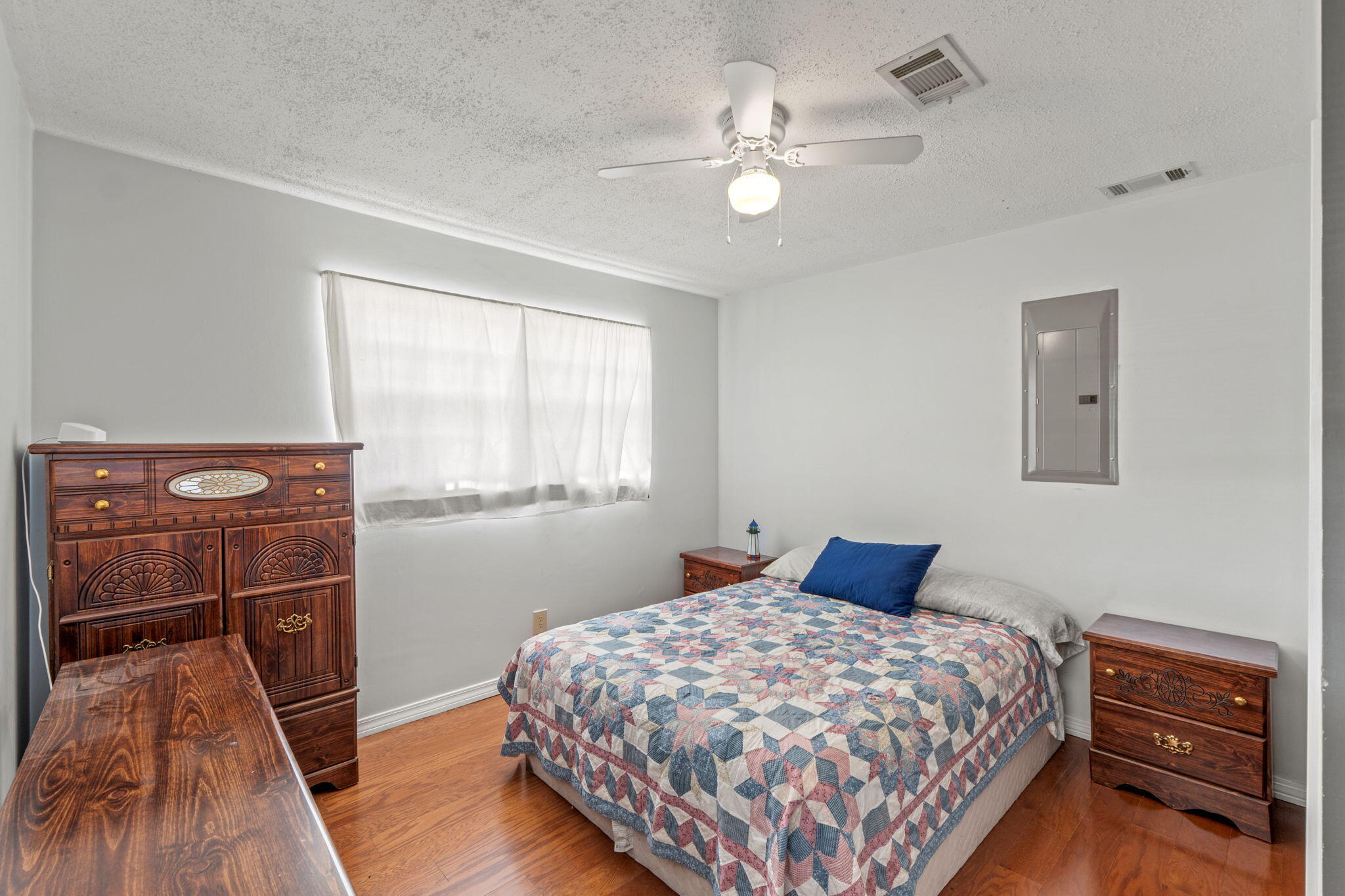 NO RECORDED SUBDIVISION - Residential