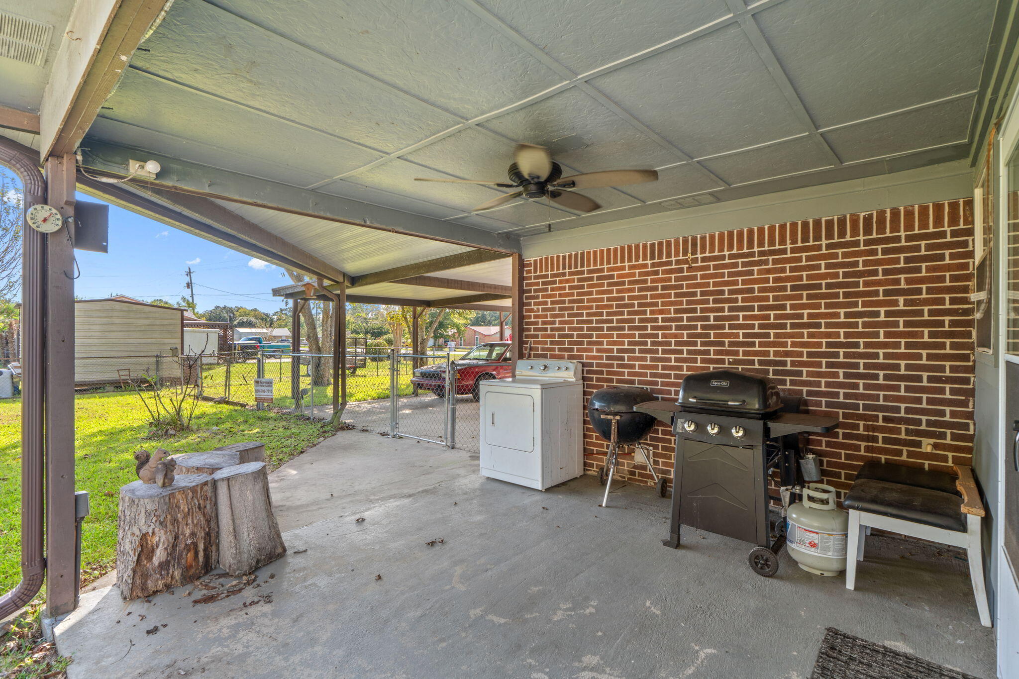 NO RECORDED SUBDIVISION - Residential
