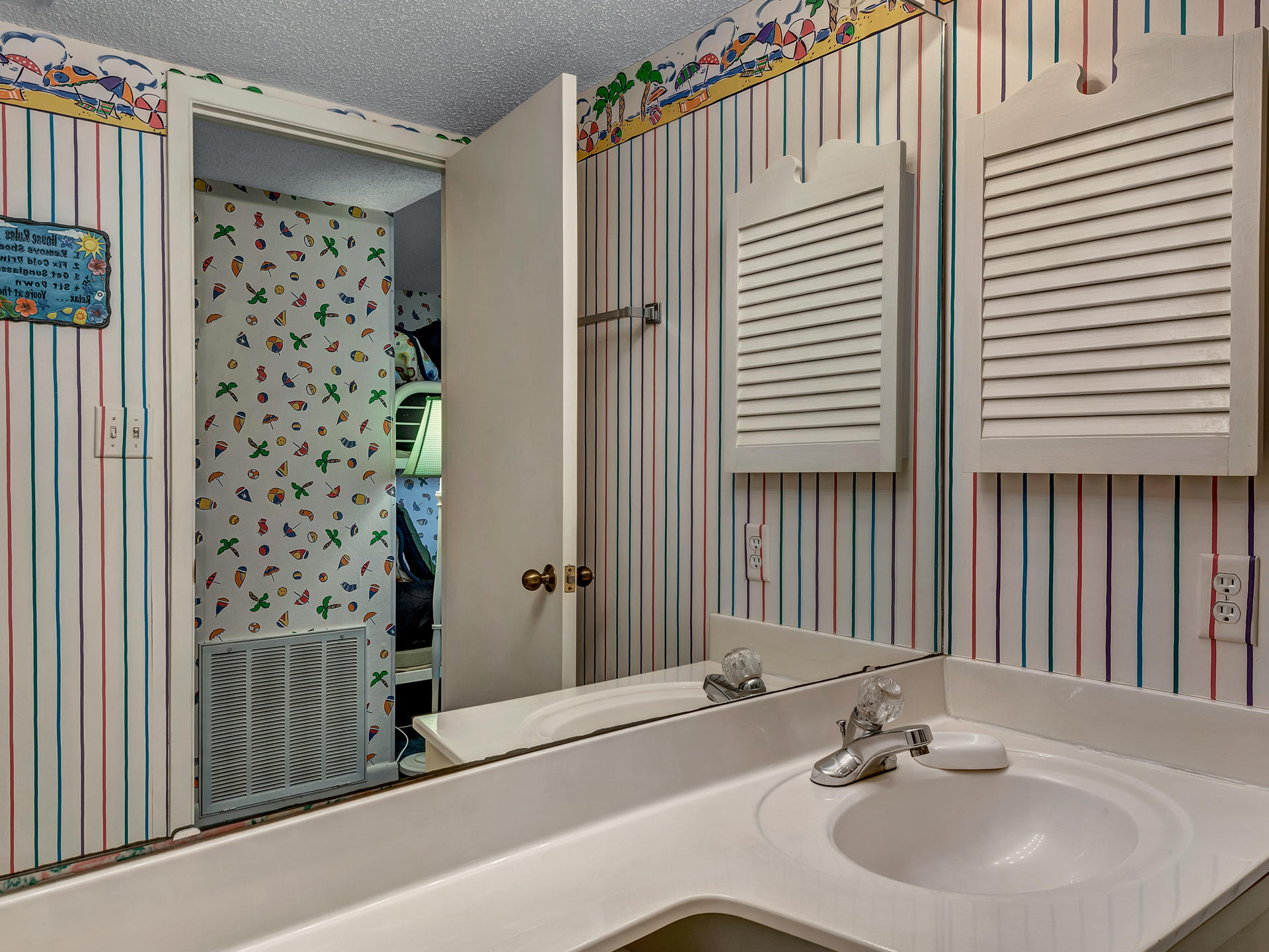 HIDDEN DUNES BEACH COTTAGES 1 - Residential