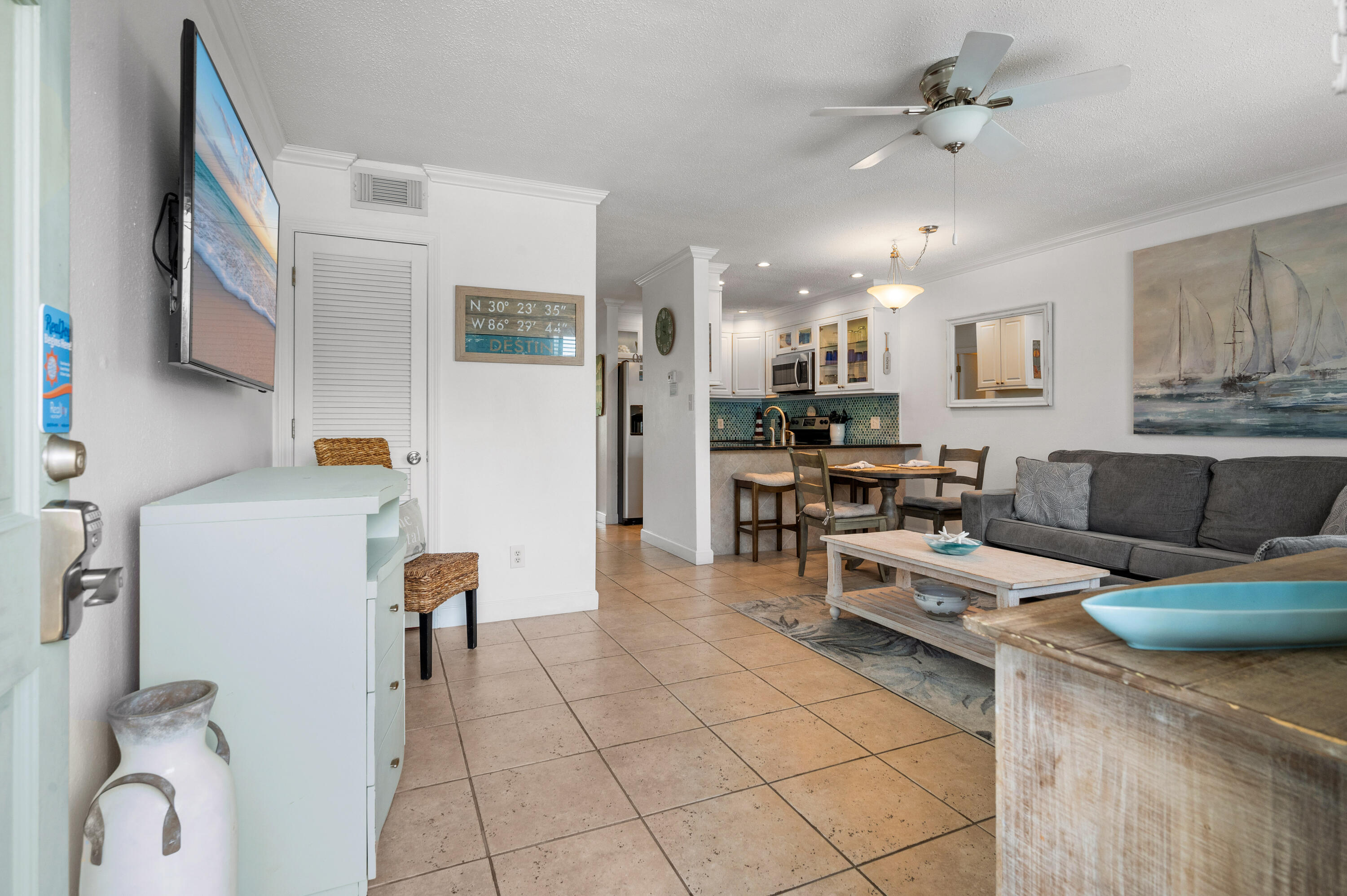 SANDPRINTS CONDO - Residential