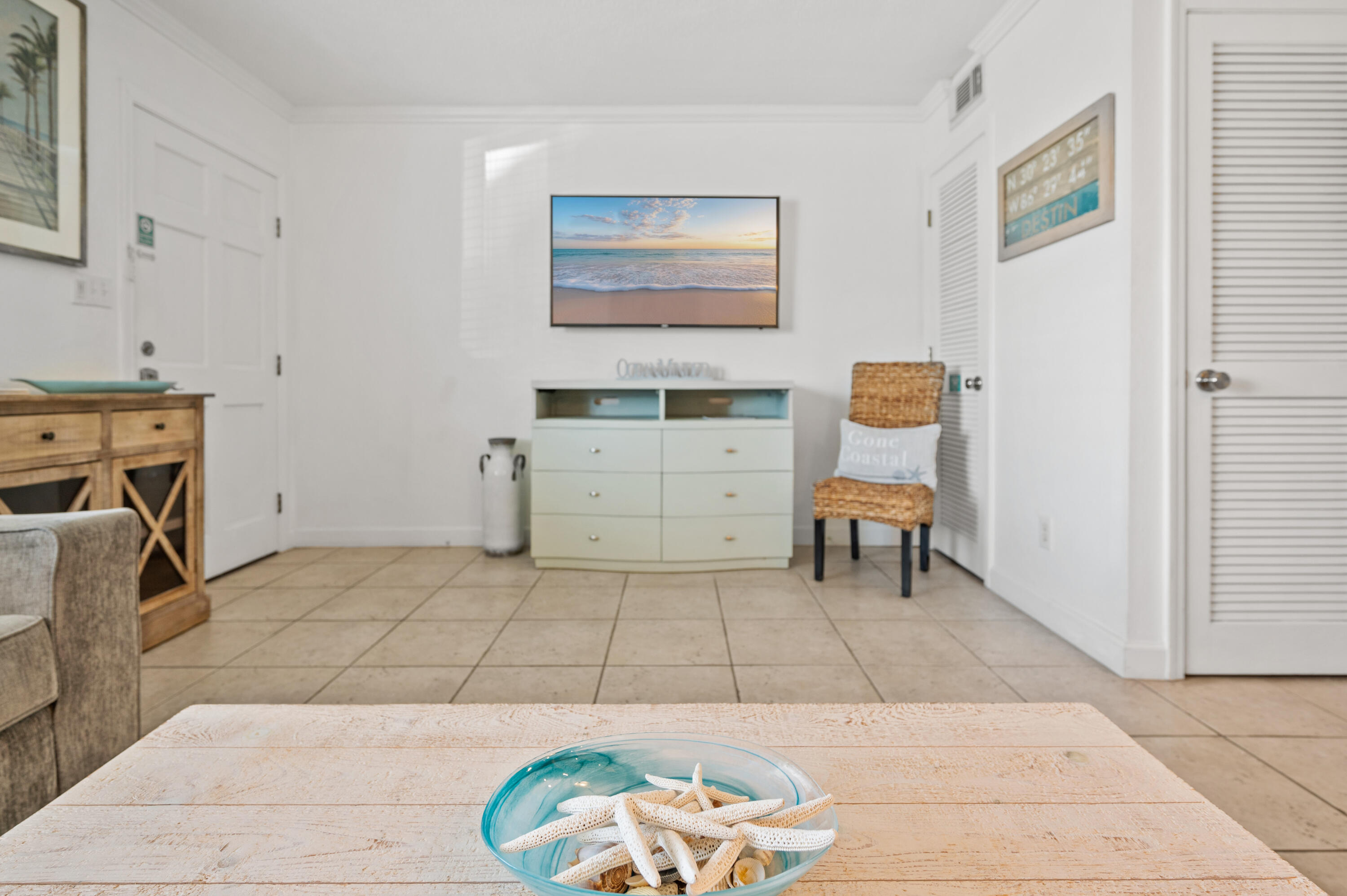 SANDPRINTS CONDO - Residential