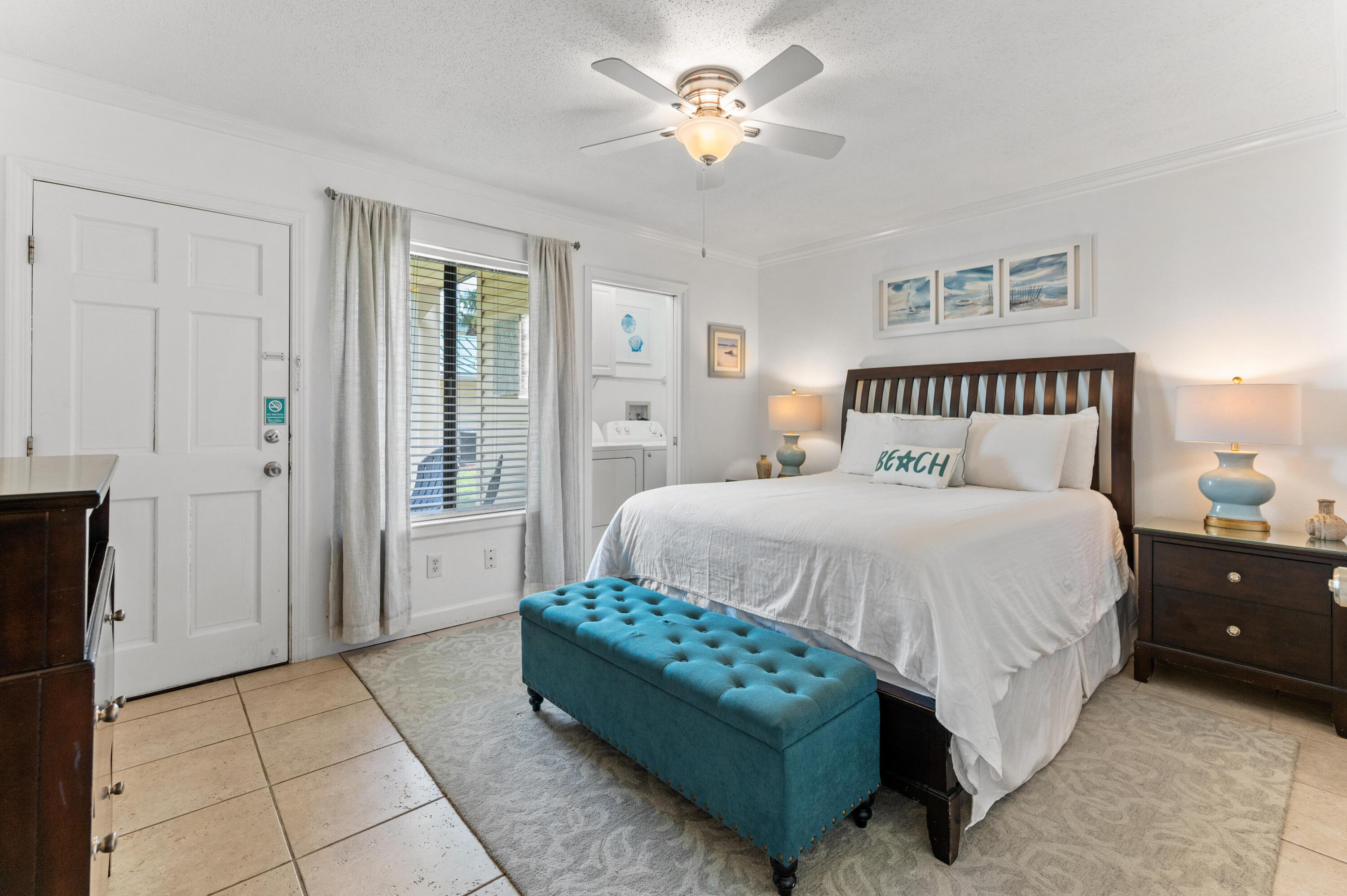SANDPRINTS CONDO - Residential