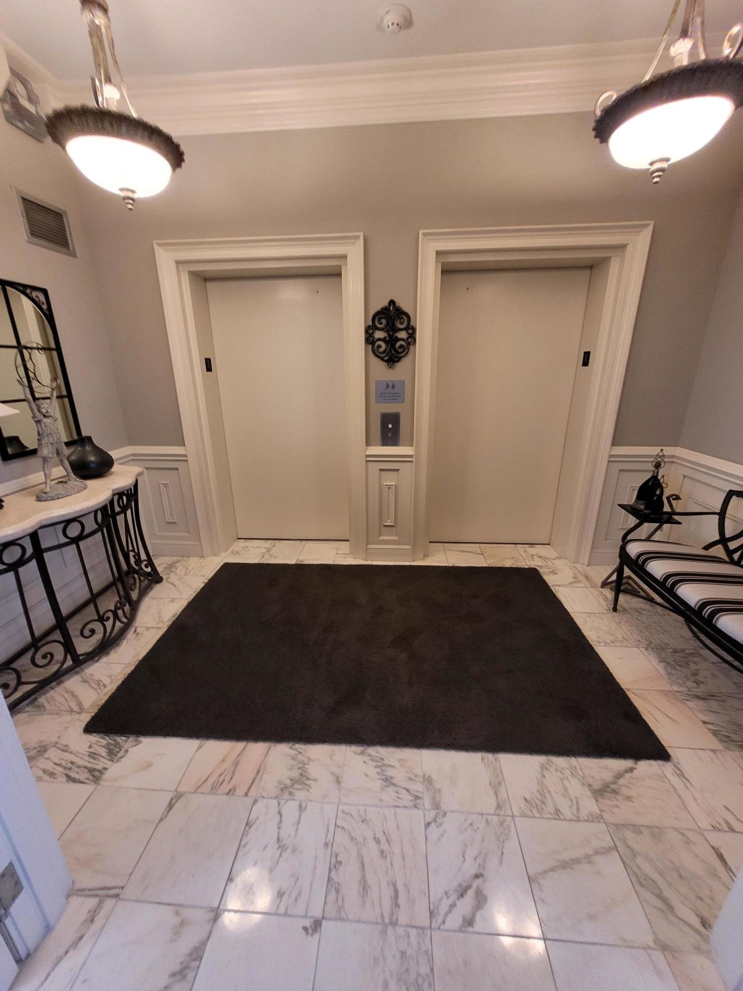 REGENCY TOWERS - Residential