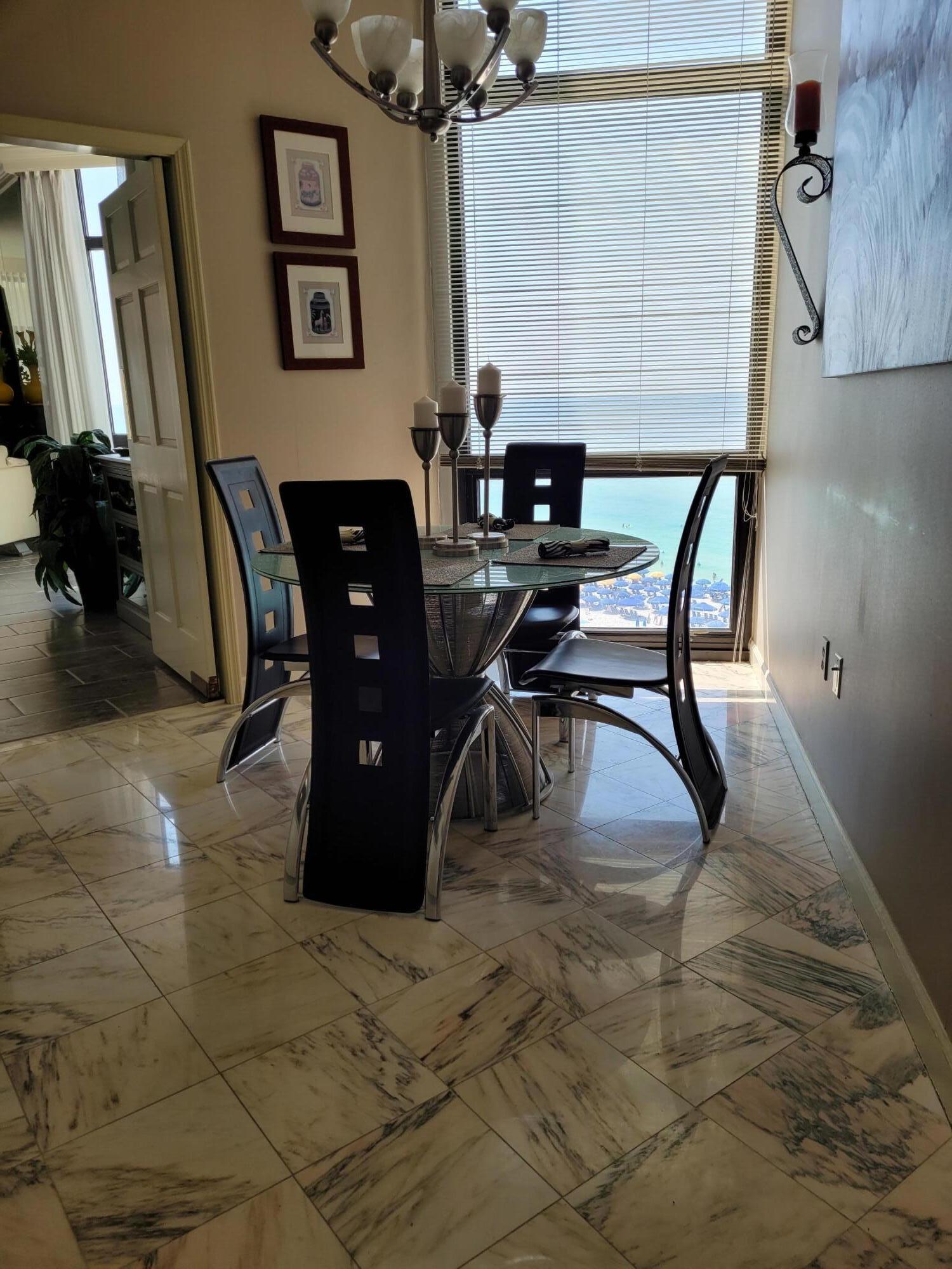 REGENCY TOWERS - Residential