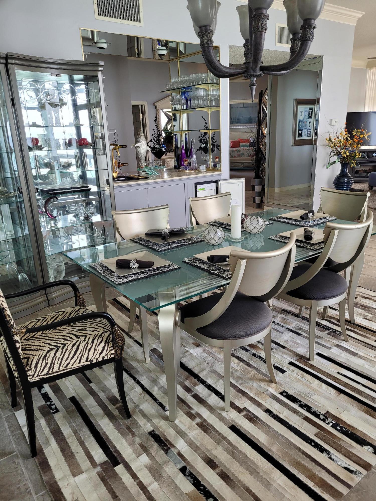 REGENCY TOWERS - Residential