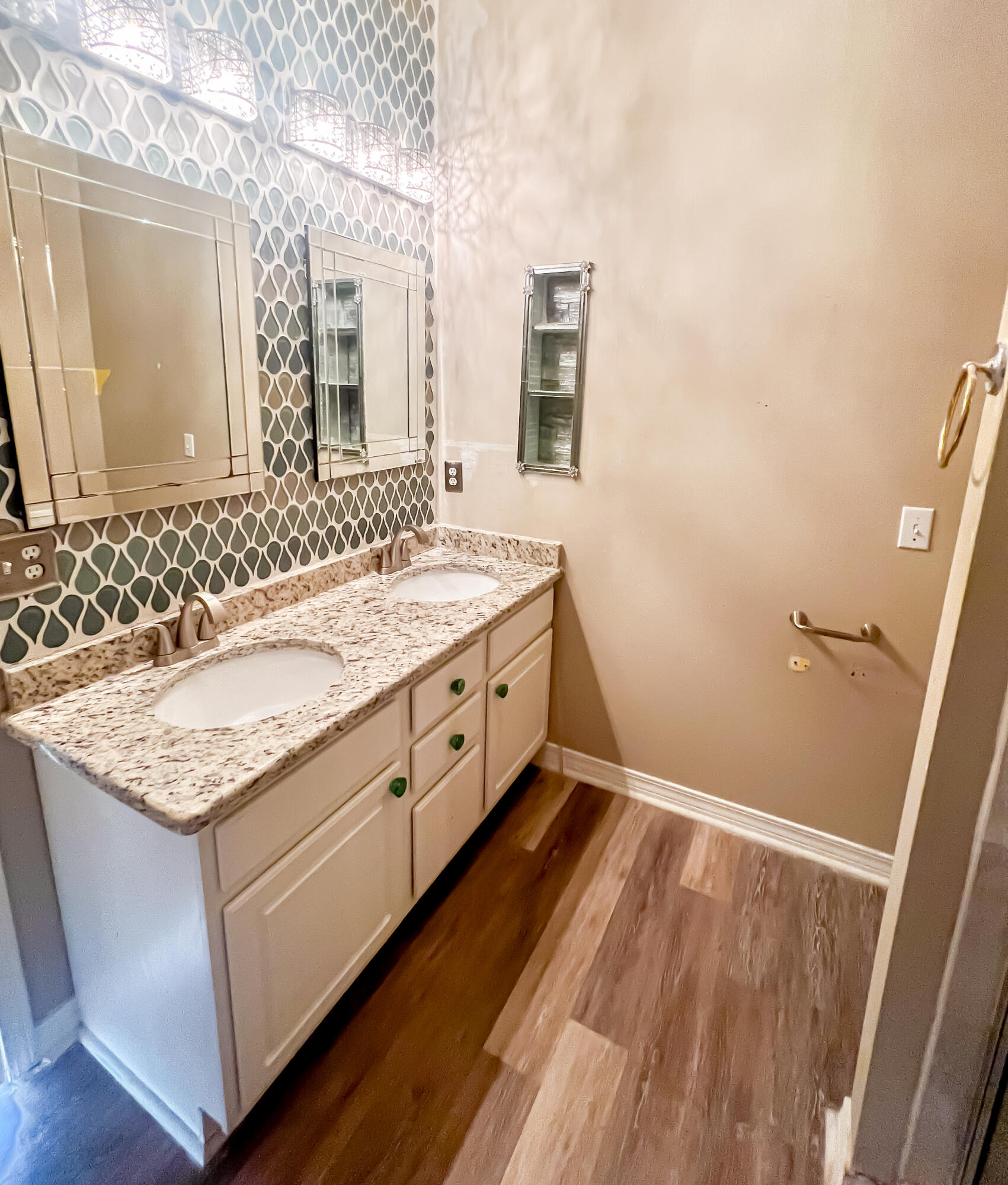 NONESUCH WAY - Residential