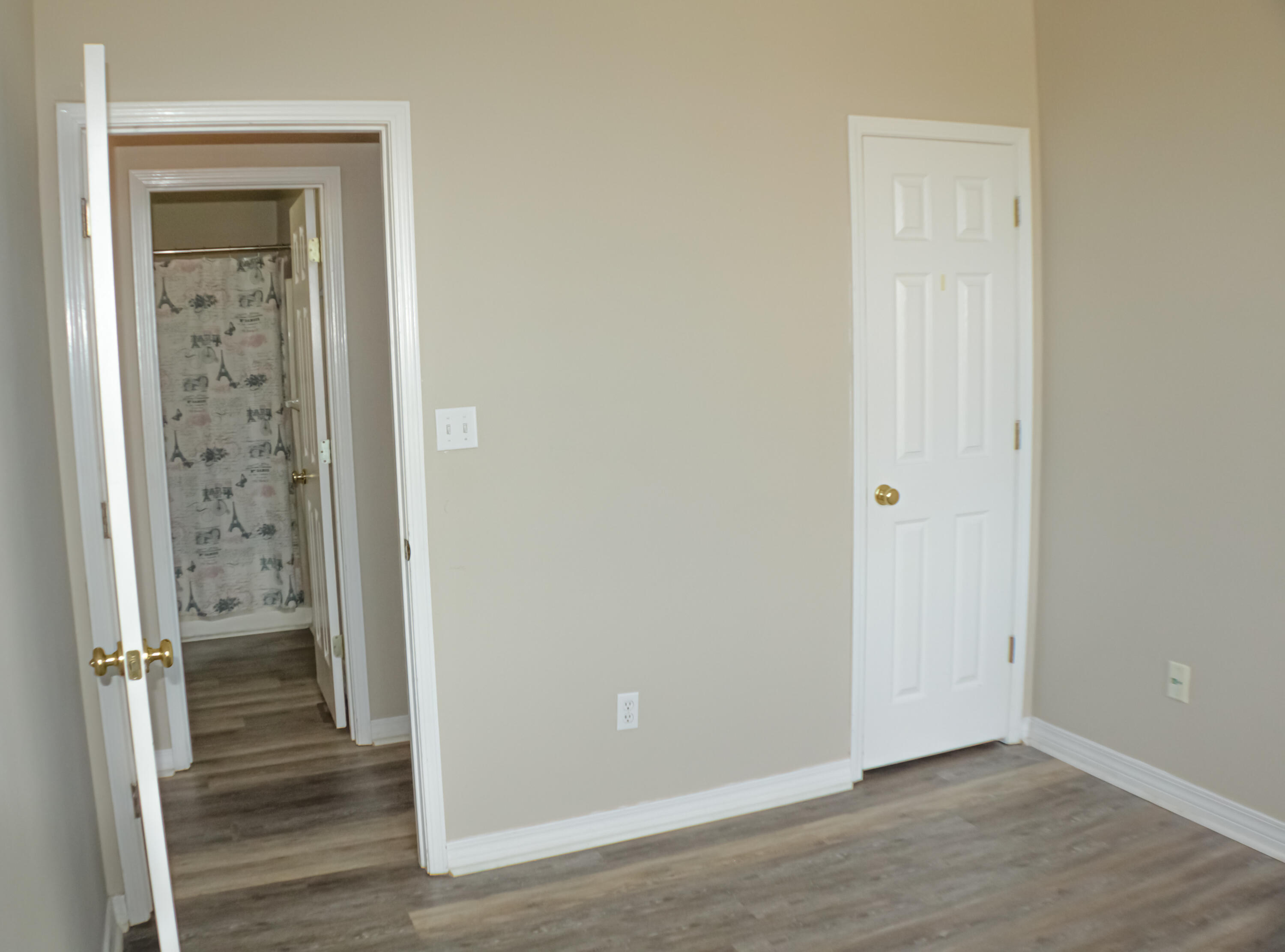 NONESUCH WAY - Residential